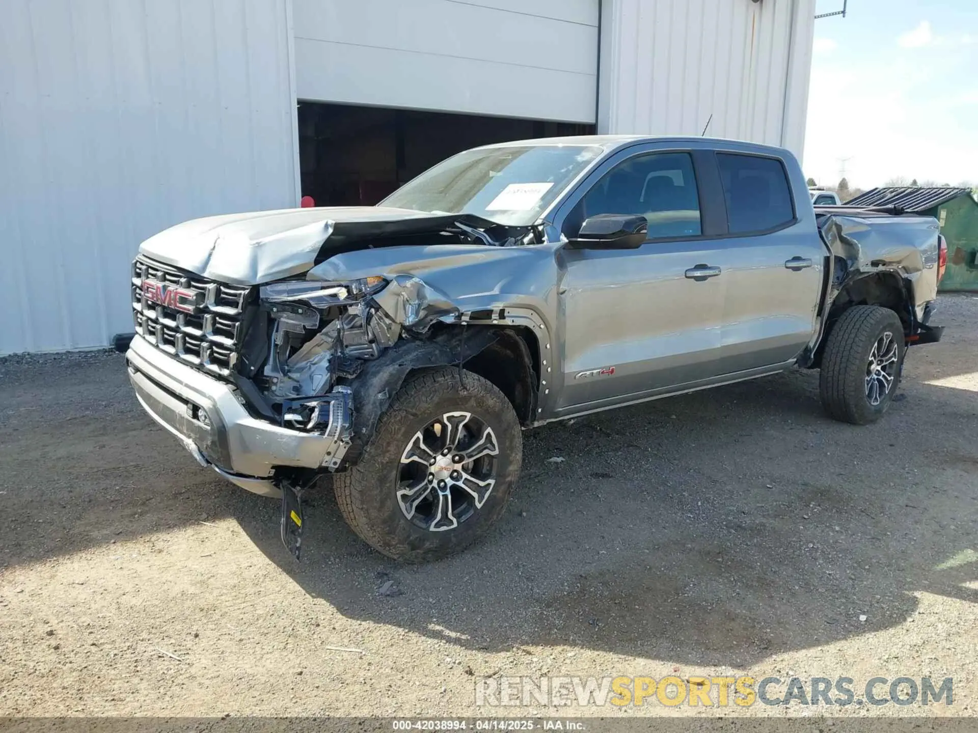 2 Photograph of a damaged car 1GTP6DEK2R1294071 GMC CANYON 2024