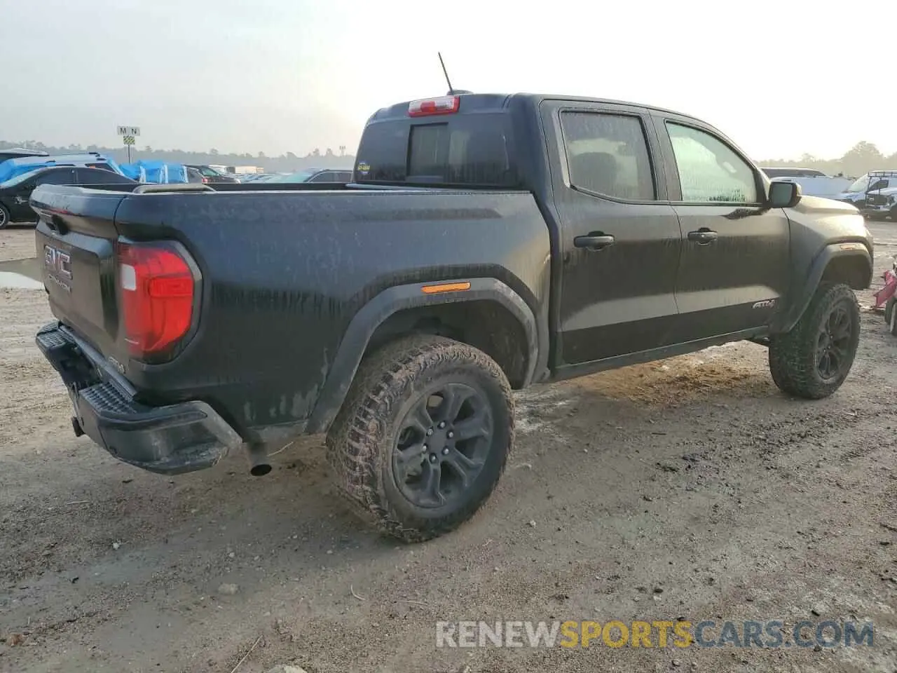 3 Photograph of a damaged car 1GTP6DEK5R1109902 GMC CANYON 2024