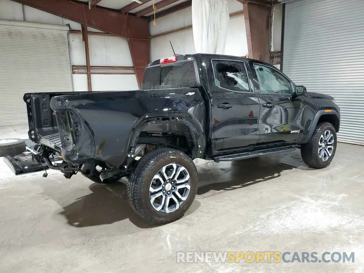 3 Photograph of a damaged car 1GTP6DEK8R1253511 GMC CANYON 2024