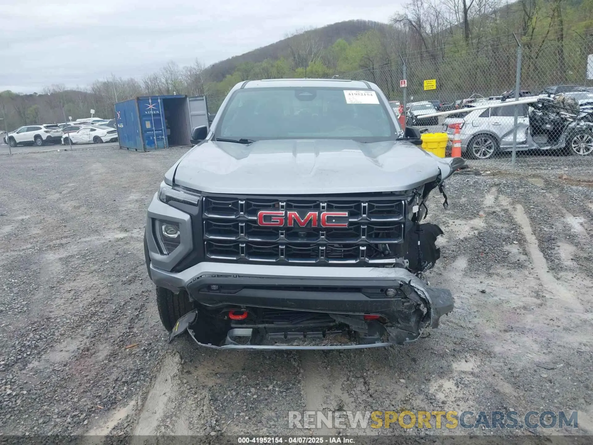 12 Photograph of a damaged car 1GTP6DEKXR1143138 GMC CANYON 2024