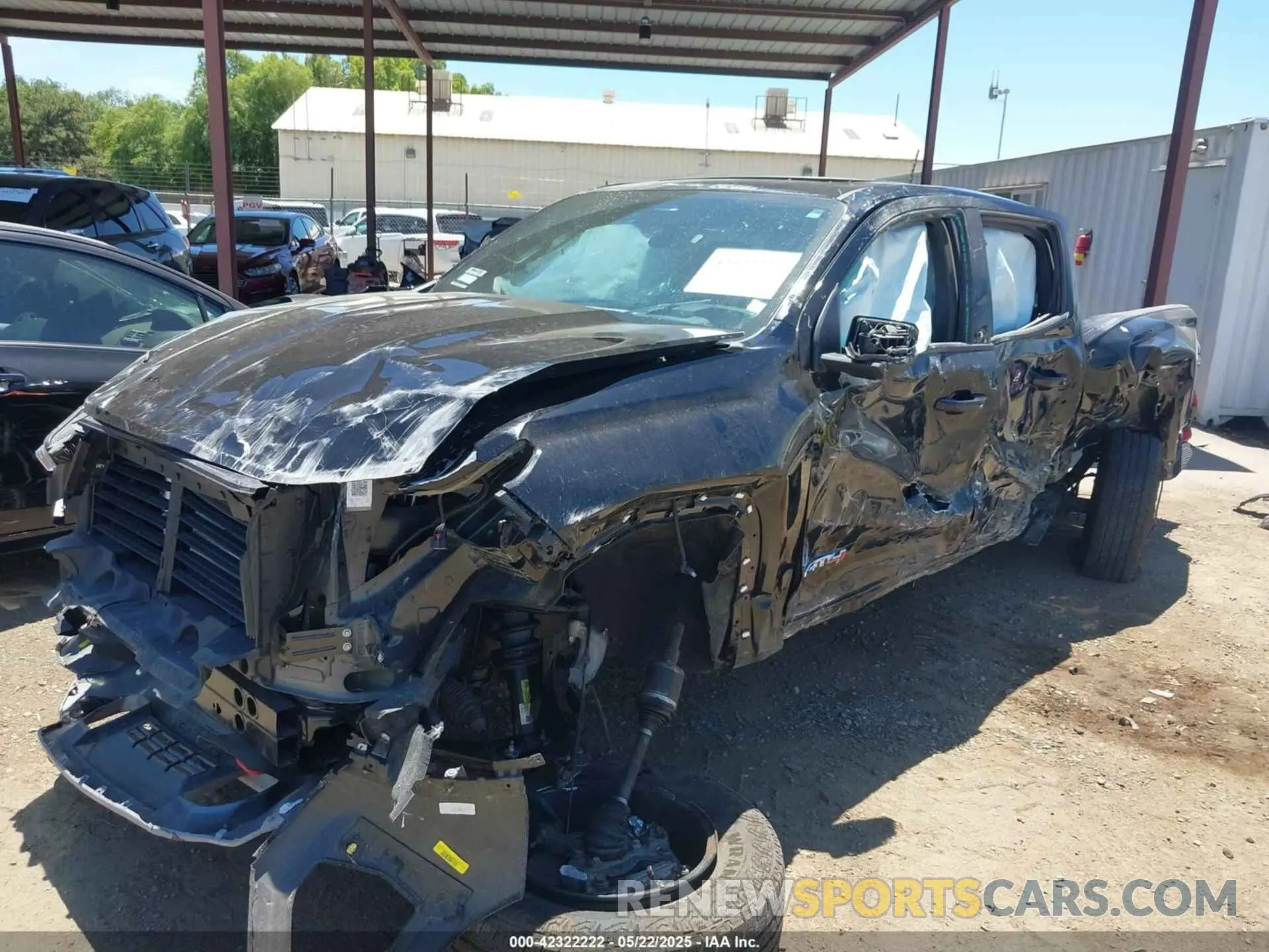 2 Photograph of a damaged car 1GTP6DEKXR1155905 GMC CANYON 2024