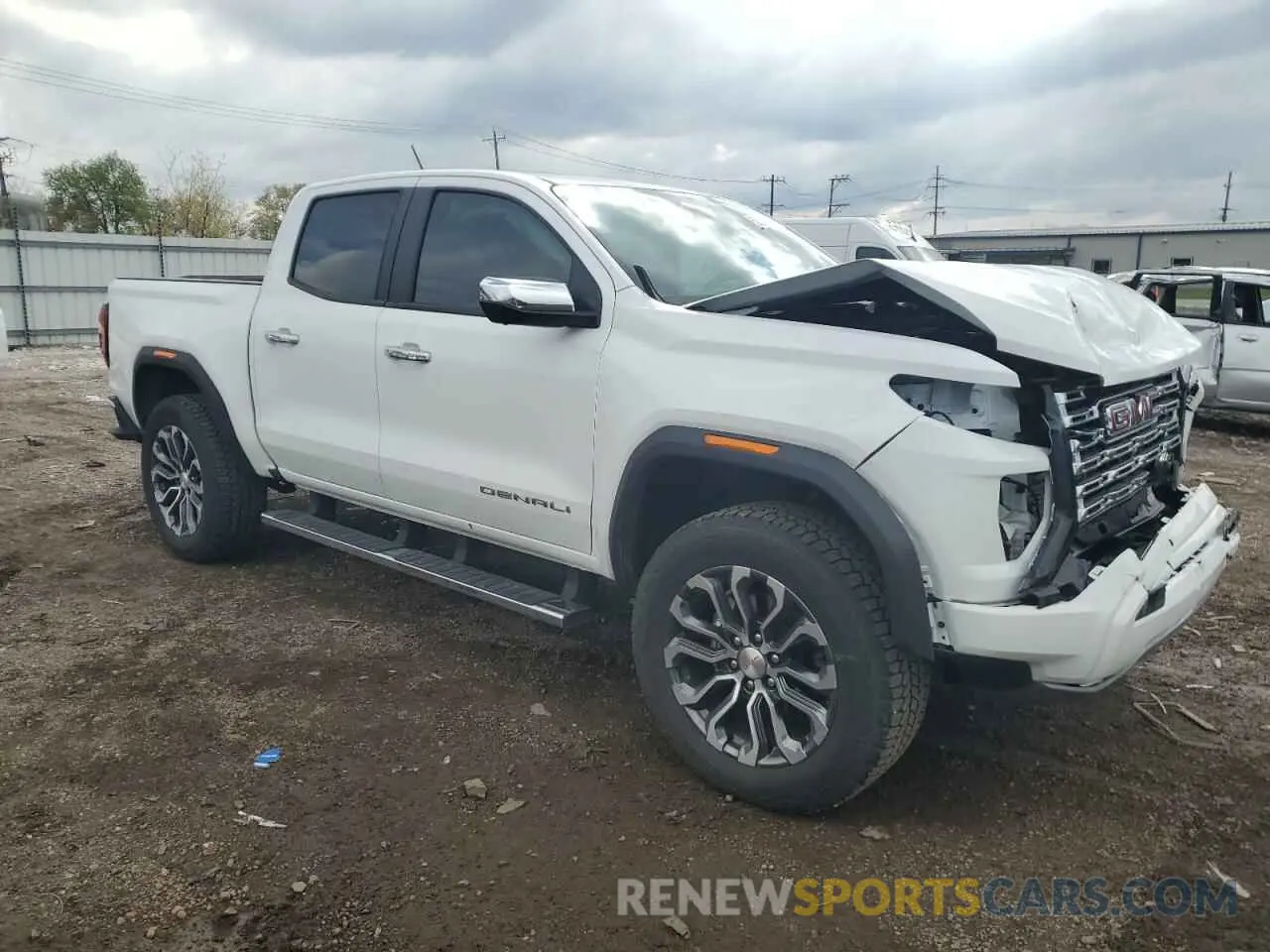 4 Photograph of a damaged car 1GTP6FEK2R1221570 GMC CANYON 2024