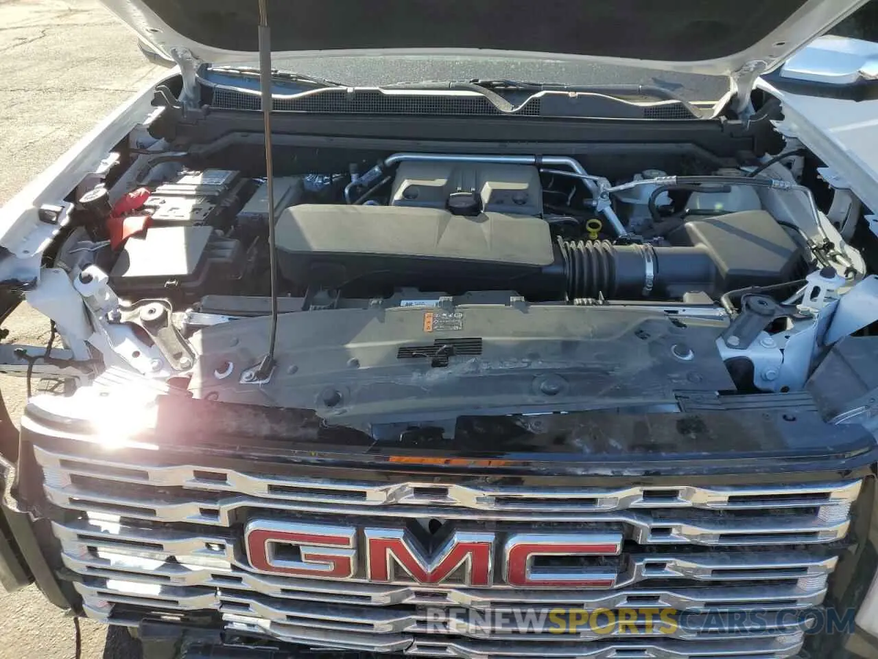 13 Photograph of a damaged car 1GTP6FEK7R1261773 GMC CANYON 2024
