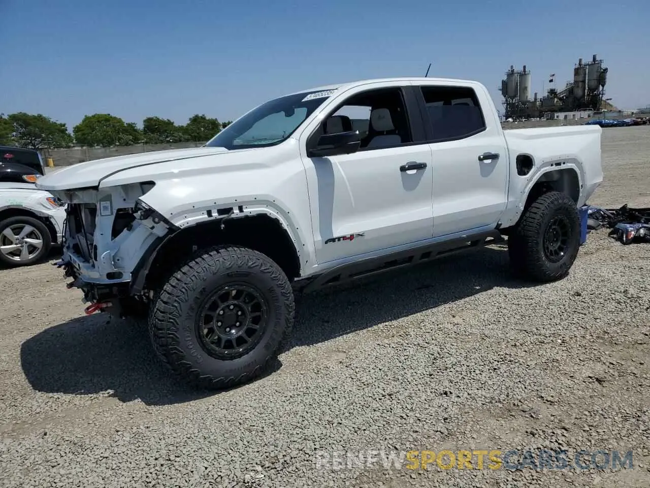 1 Photograph of a damaged car 1GTP2DEK0S1116970 GMC CANYON 2025