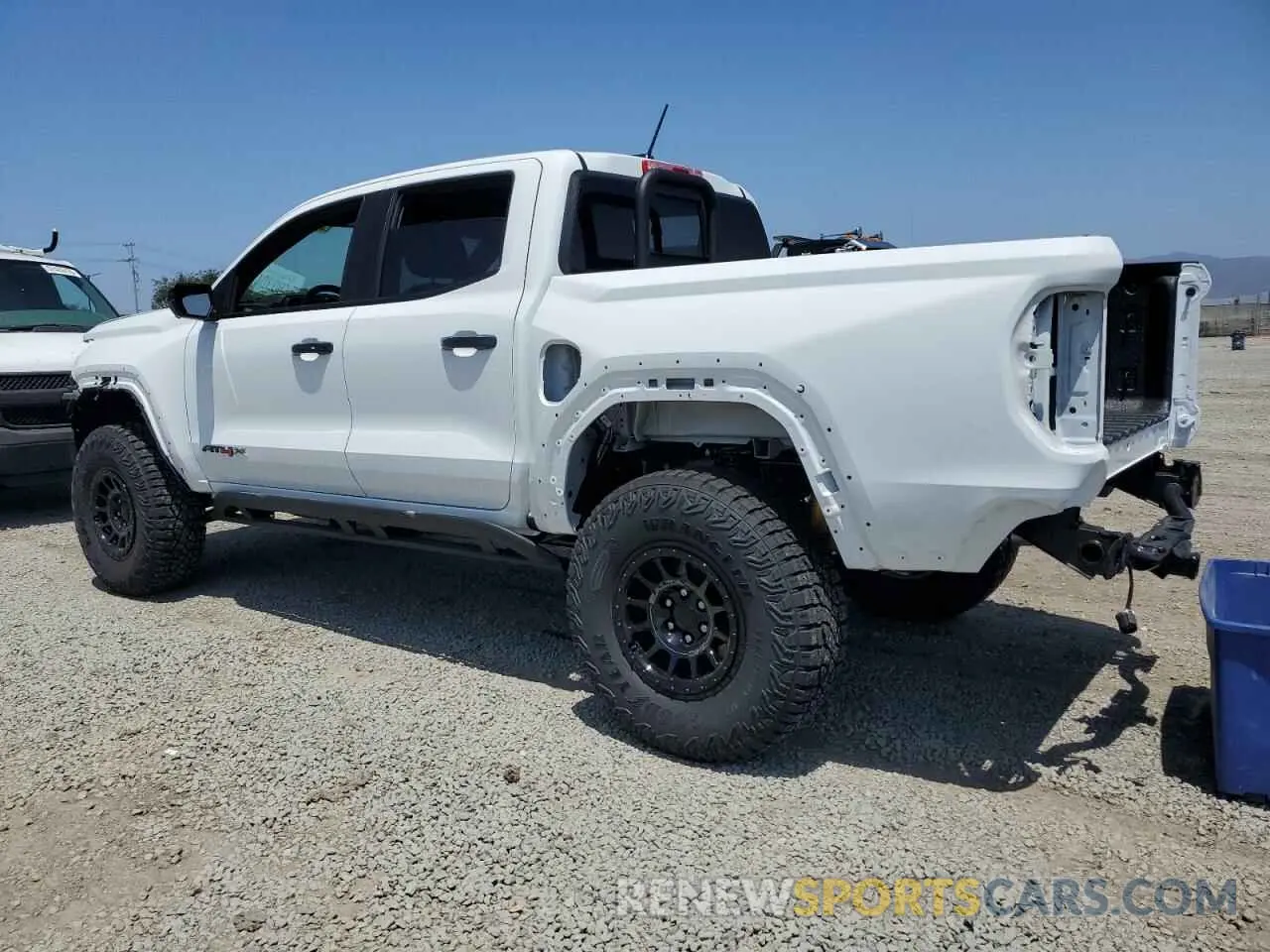 2 Photograph of a damaged car 1GTP2DEK0S1116970 GMC CANYON 2025