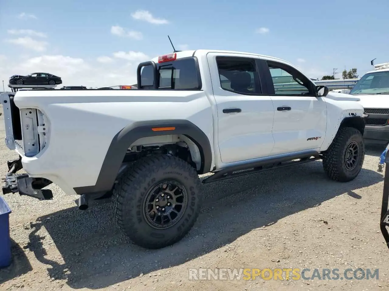 3 Photograph of a damaged car 1GTP2DEK0S1116970 GMC CANYON 2025
