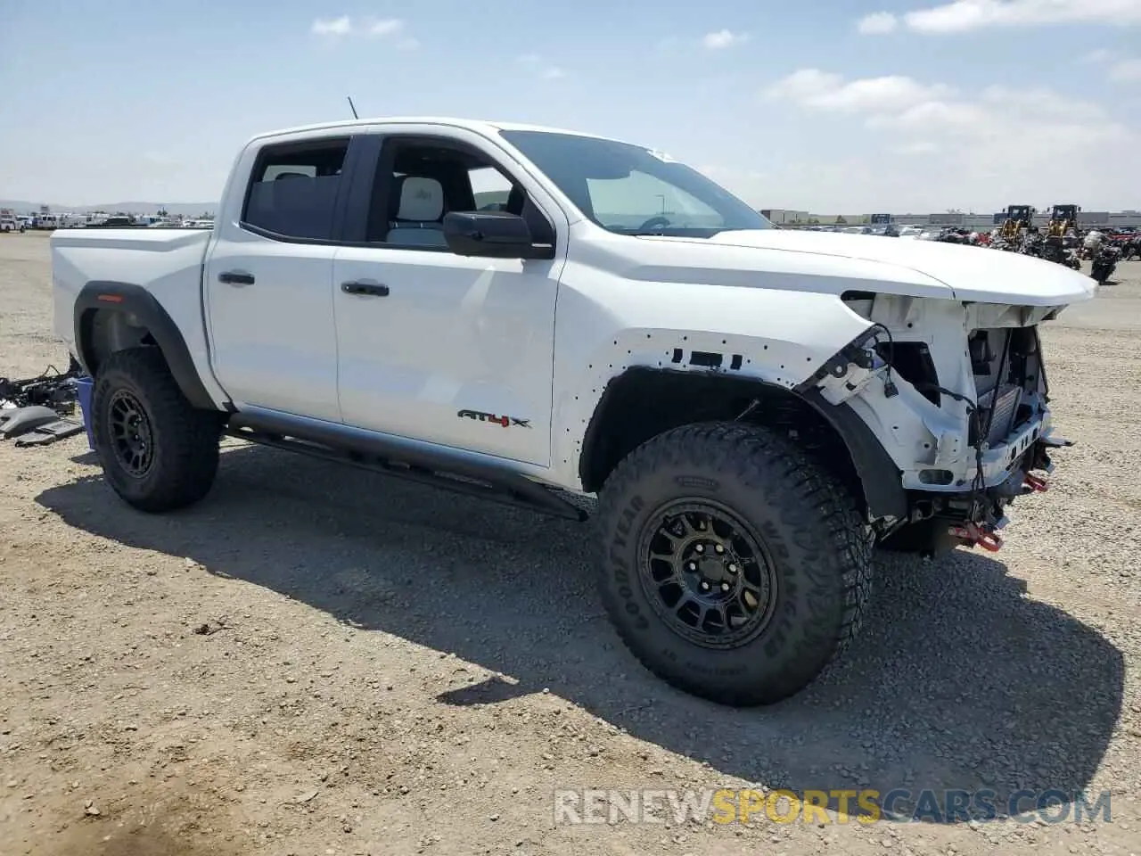 4 Photograph of a damaged car 1GTP2DEK0S1116970 GMC CANYON 2025