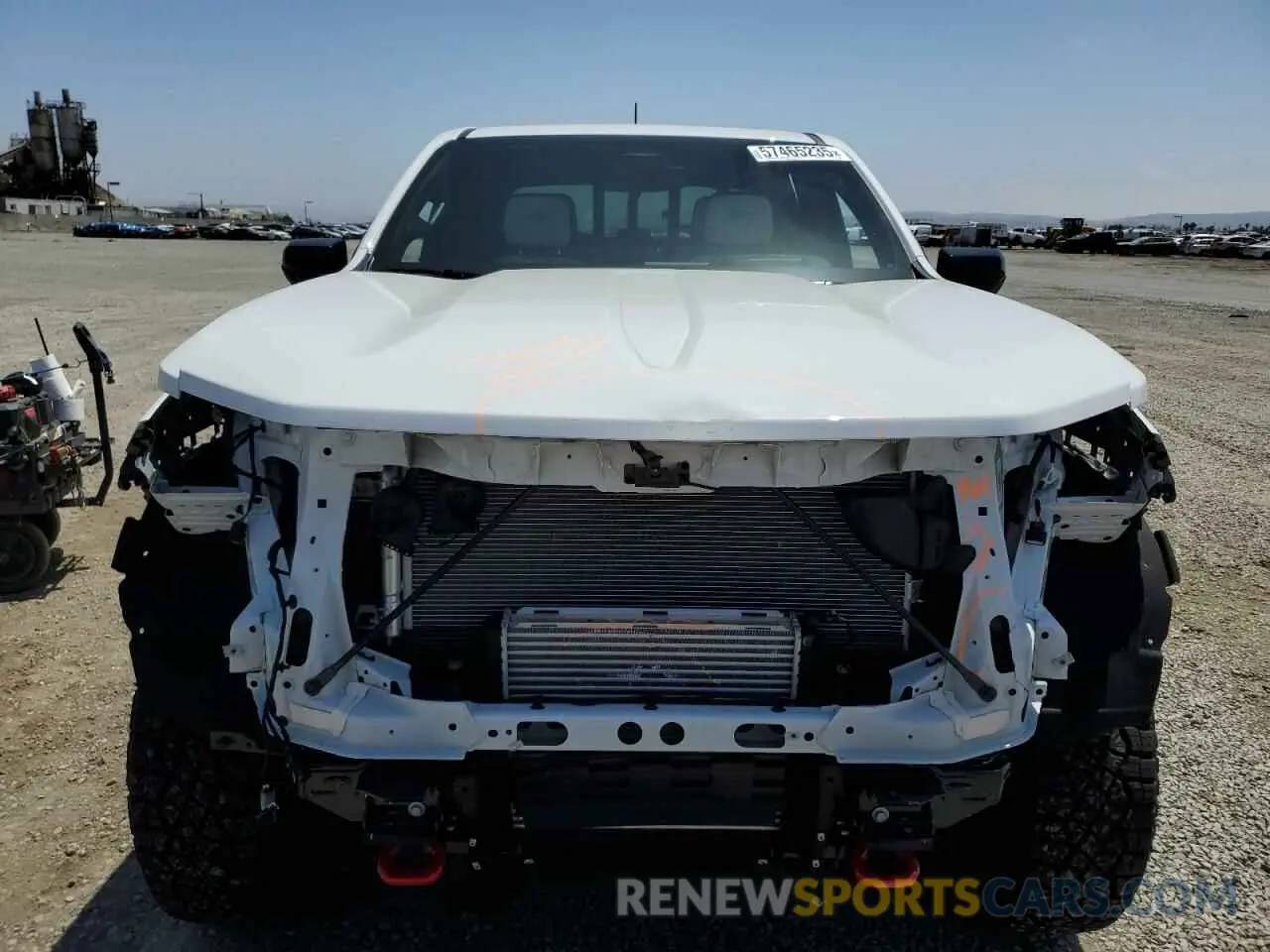 5 Photograph of a damaged car 1GTP2DEK0S1116970 GMC CANYON 2025