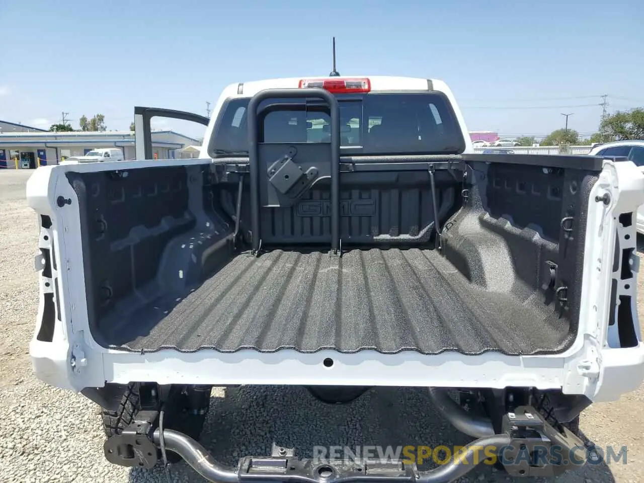 6 Photograph of a damaged car 1GTP2DEK0S1116970 GMC CANYON 2025