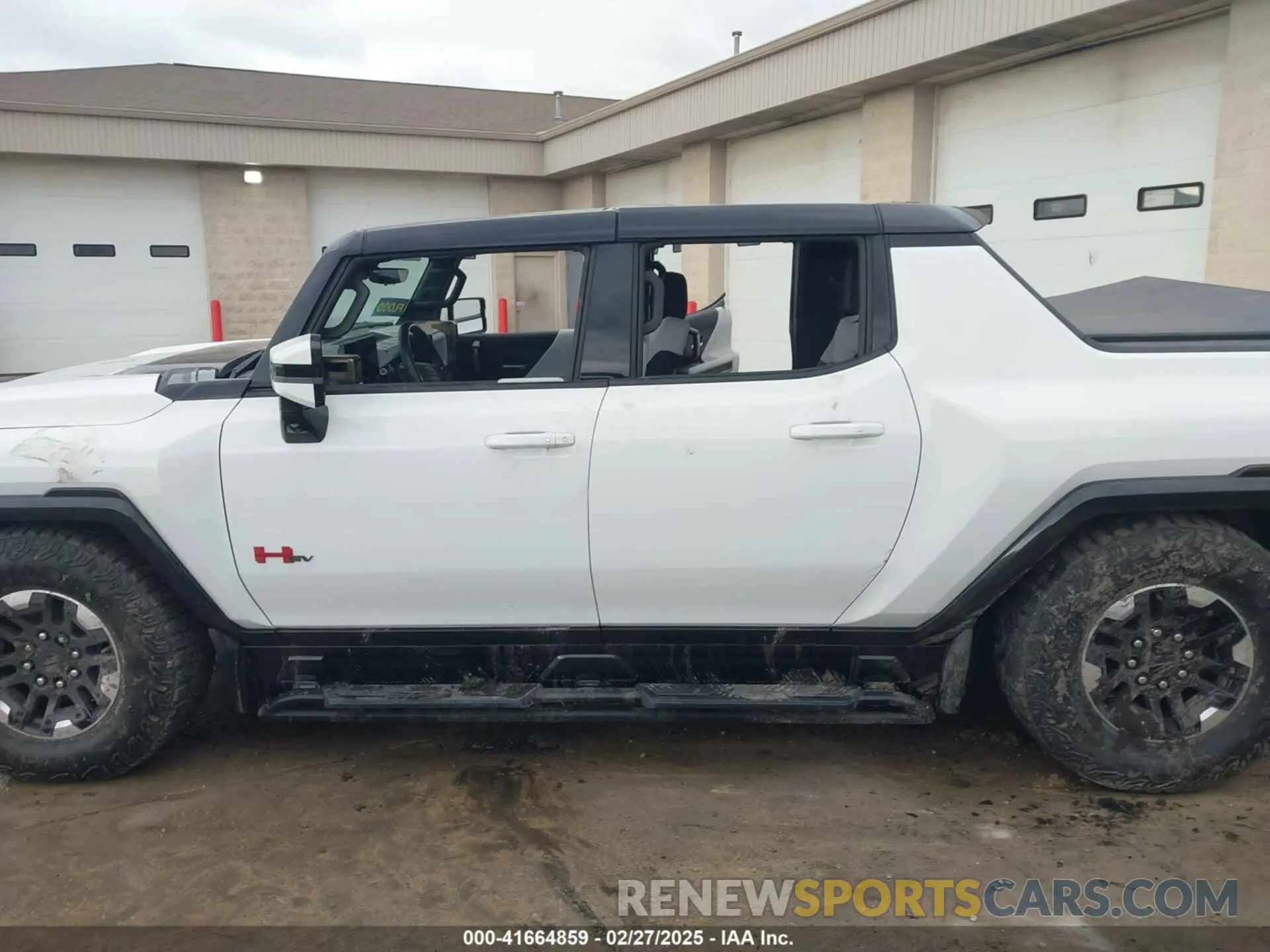 13 Photograph of a damaged car 1GT40FDA6PU101358 GMC HUMMER EV PICKUP 2023
