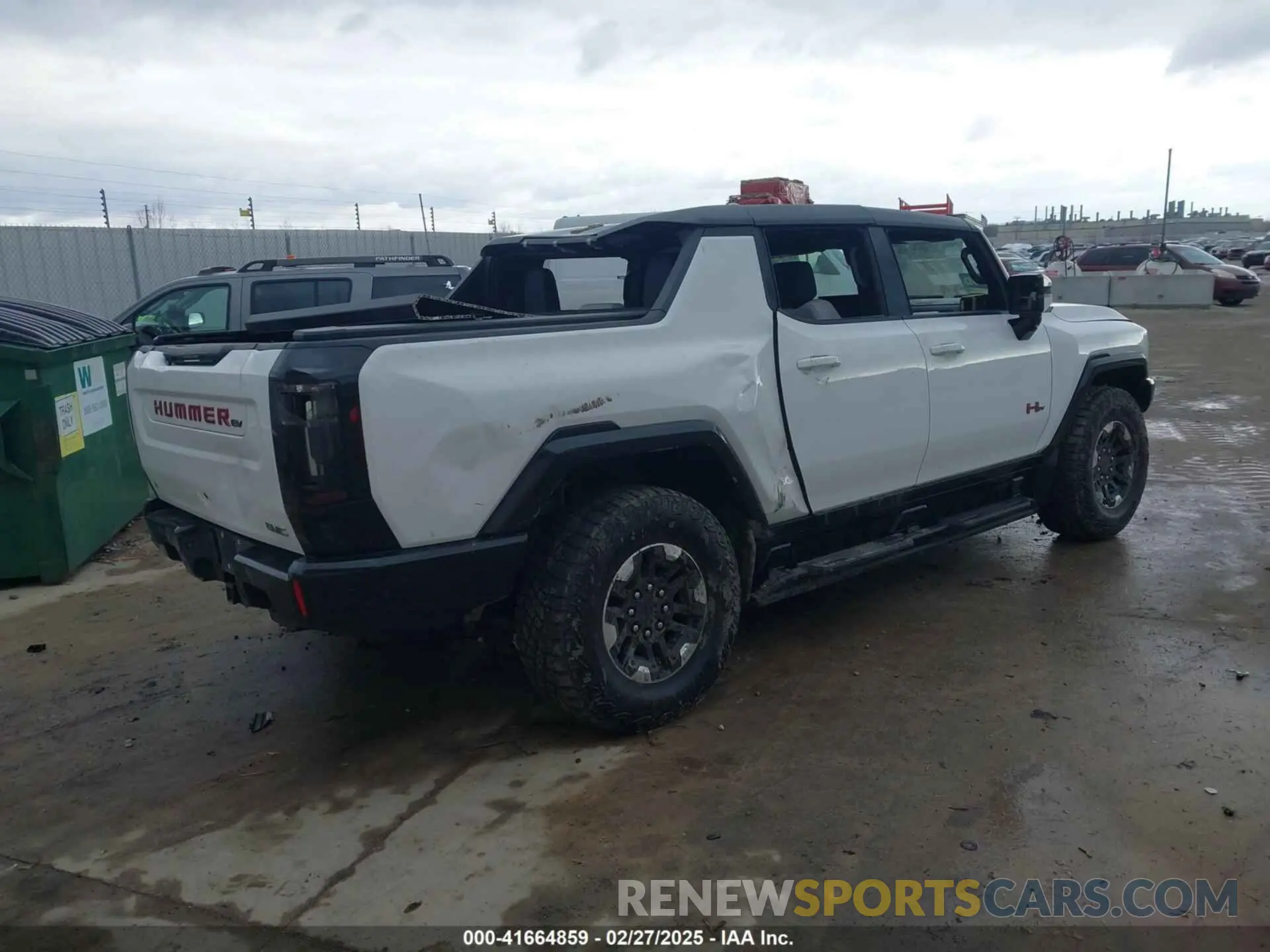 4 Photograph of a damaged car 1GT40FDA6PU101358 GMC HUMMER EV PICKUP 2023