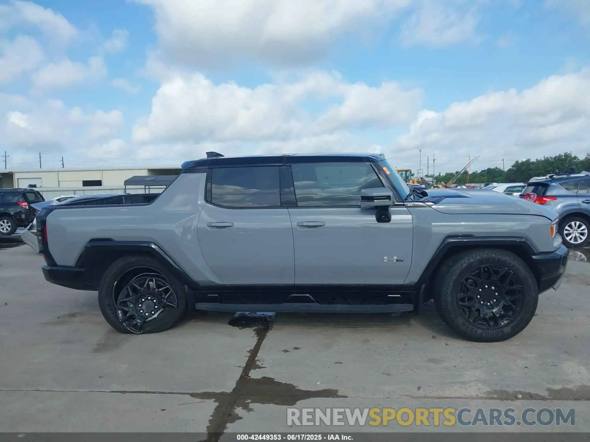 13 Photograph of a damaged car 1GT10BDD6RU111638 GMC HUMMER EV PICKUP 2024
