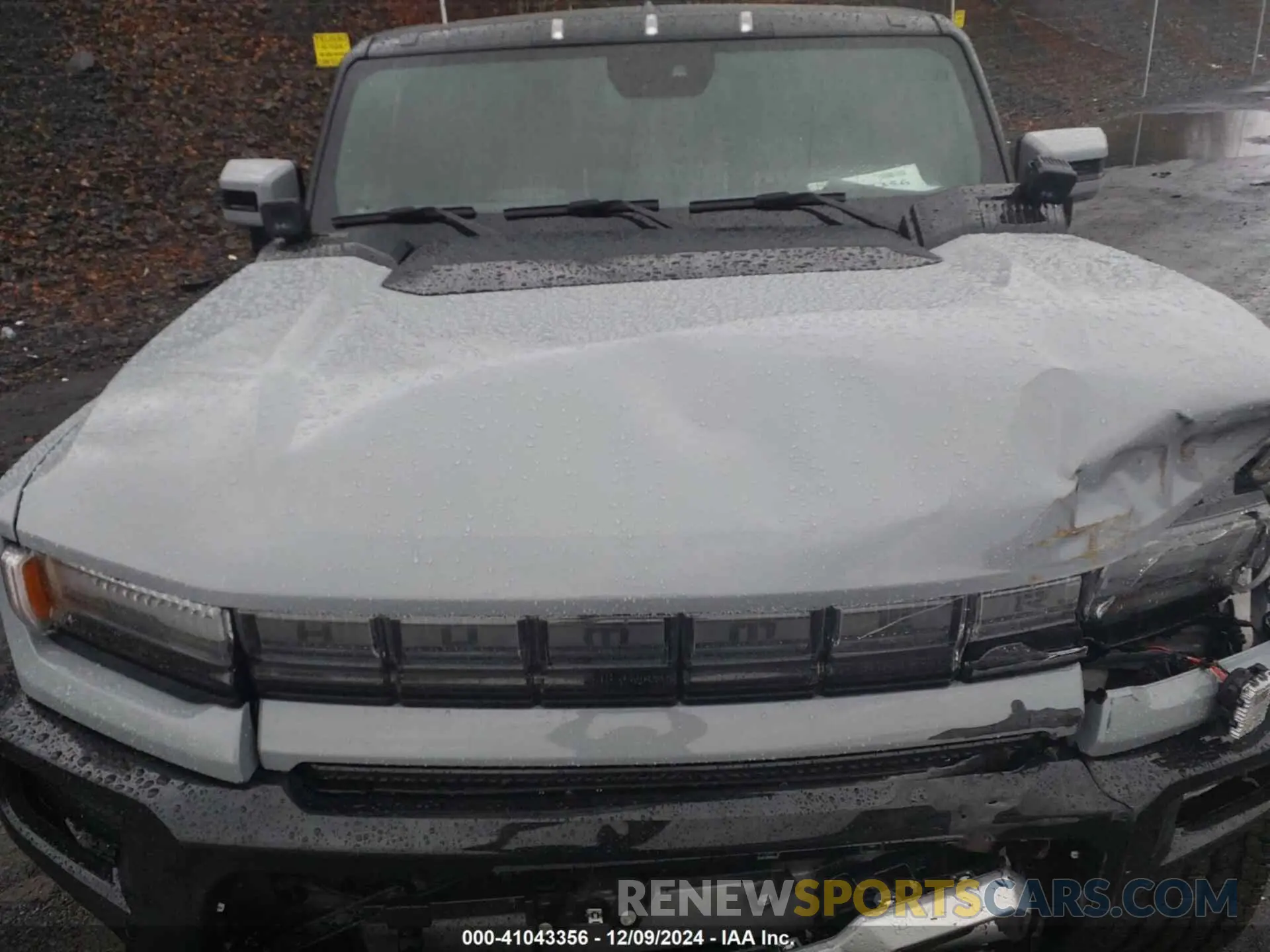10 Photograph of a damaged car 1GT10DDB2RU113025 GMC HUMMER EV PICKUP 2024