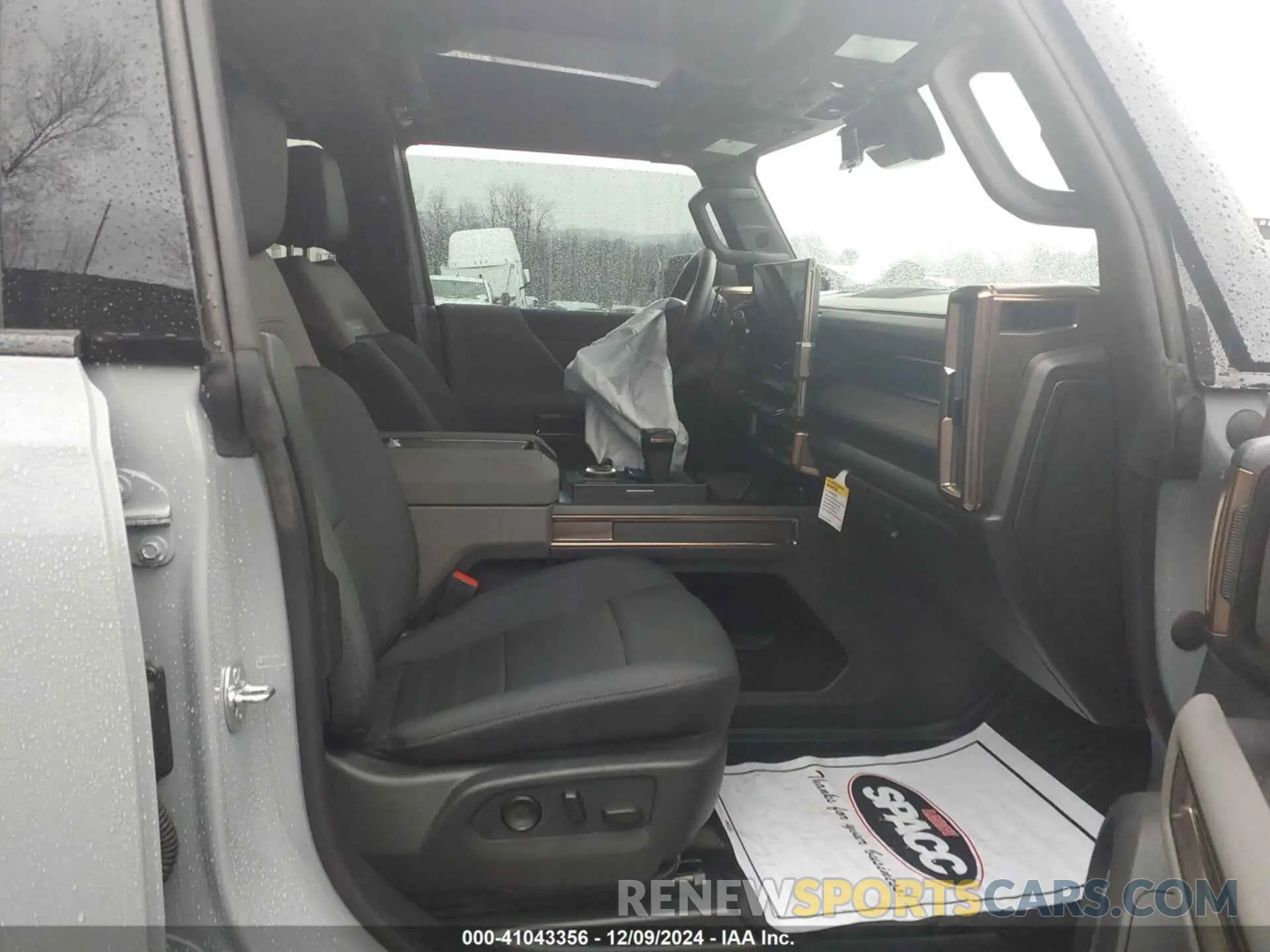 5 Photograph of a damaged car 1GT10DDB2RU113025 GMC HUMMER EV PICKUP 2024