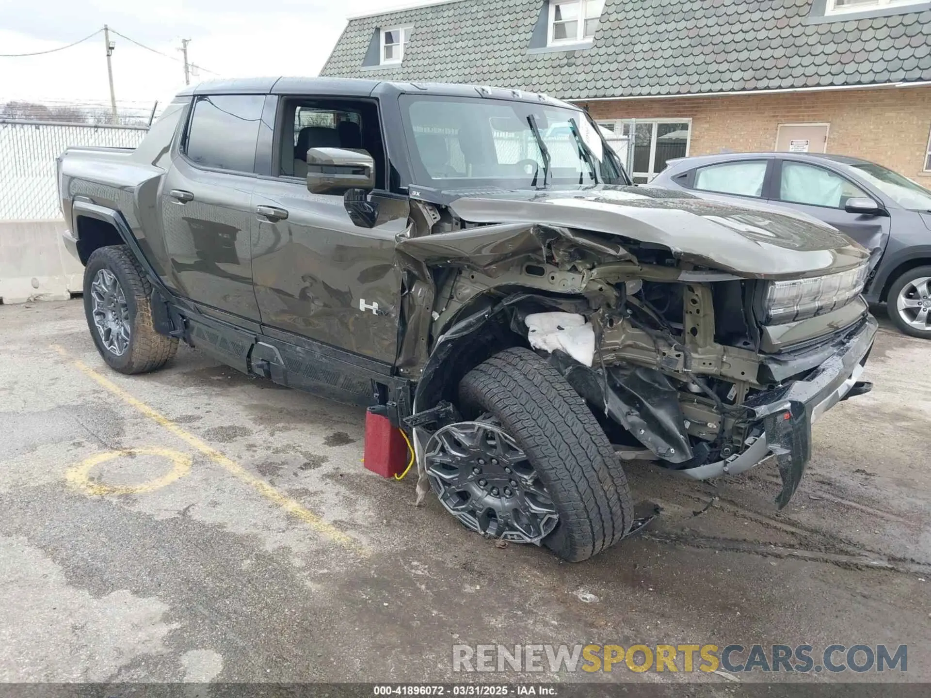 1 Photograph of a damaged car 1GT10DDB2RU113168 GMC HUMMER EV PICKUP 2024
