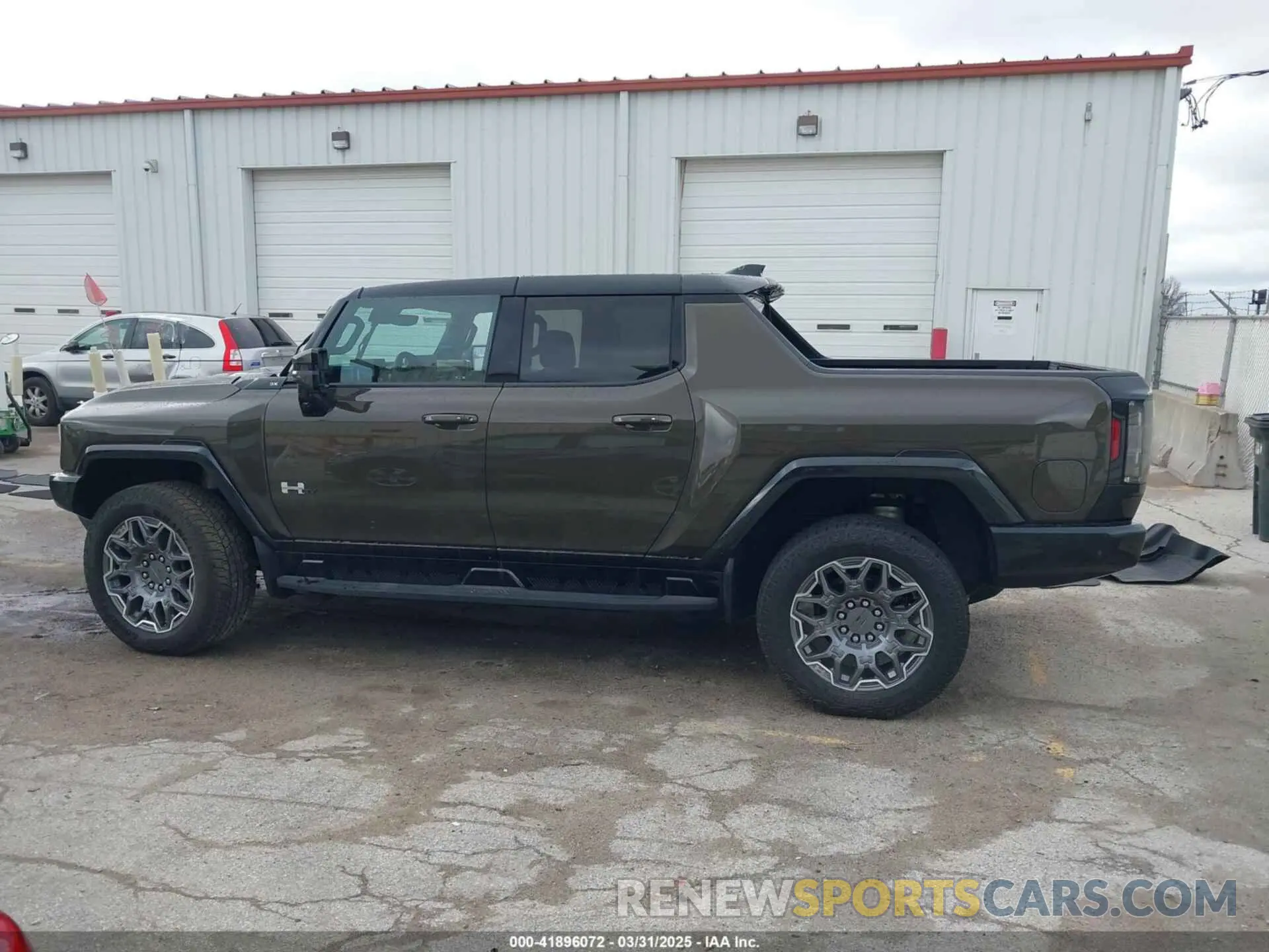 15 Photograph of a damaged car 1GT10DDB2RU113168 GMC HUMMER EV PICKUP 2024