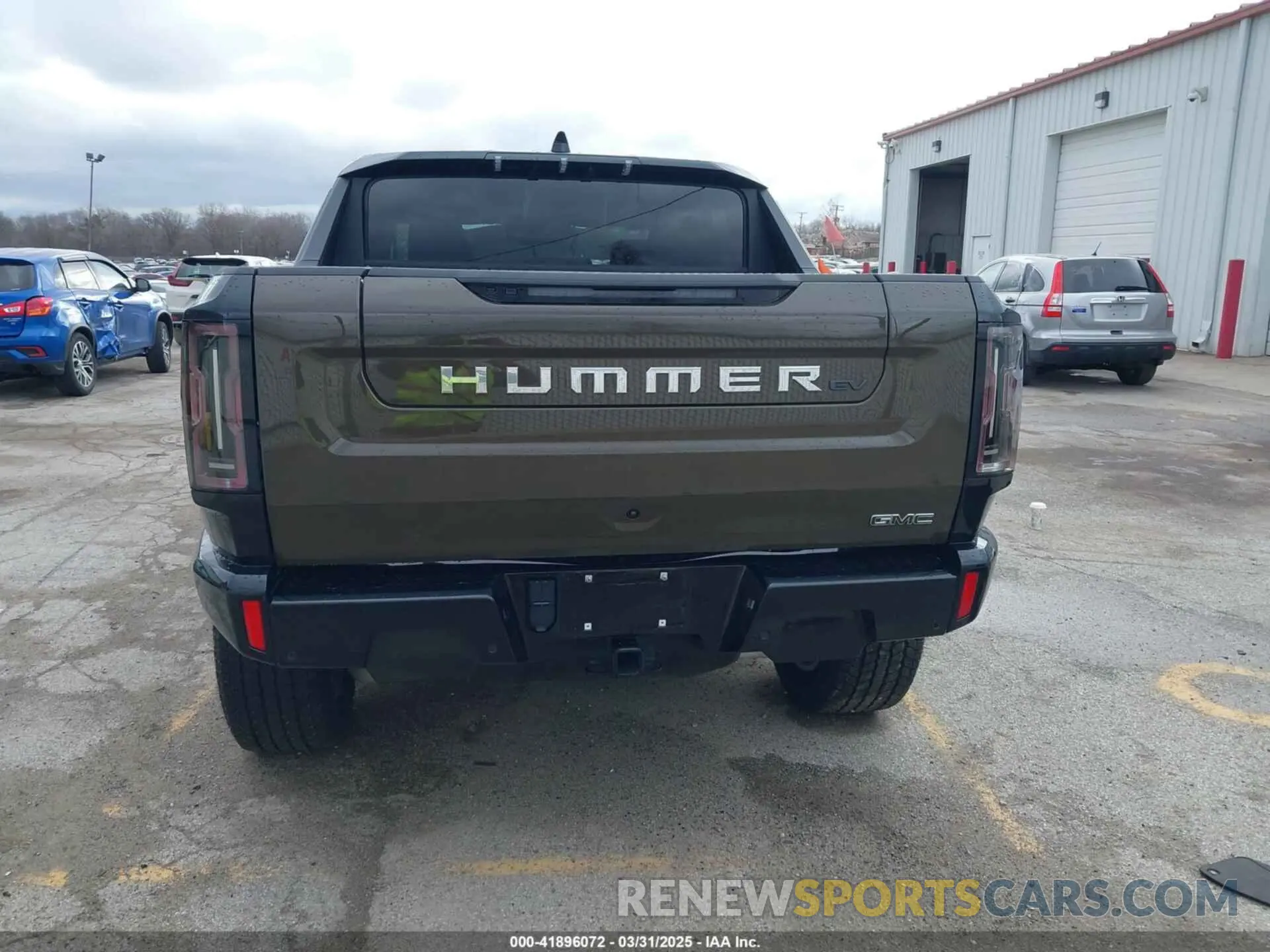 17 Photograph of a damaged car 1GT10DDB2RU113168 GMC HUMMER EV PICKUP 2024