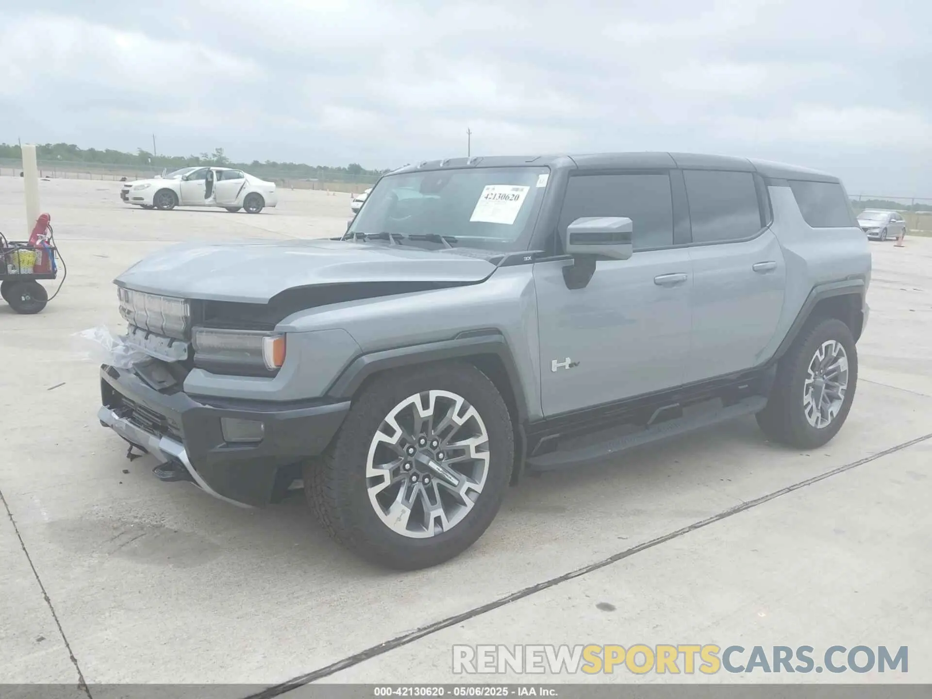 2 Photograph of a damaged car 1GKB0RDC3SU102040 GMC HUMMER EV SUV 2025