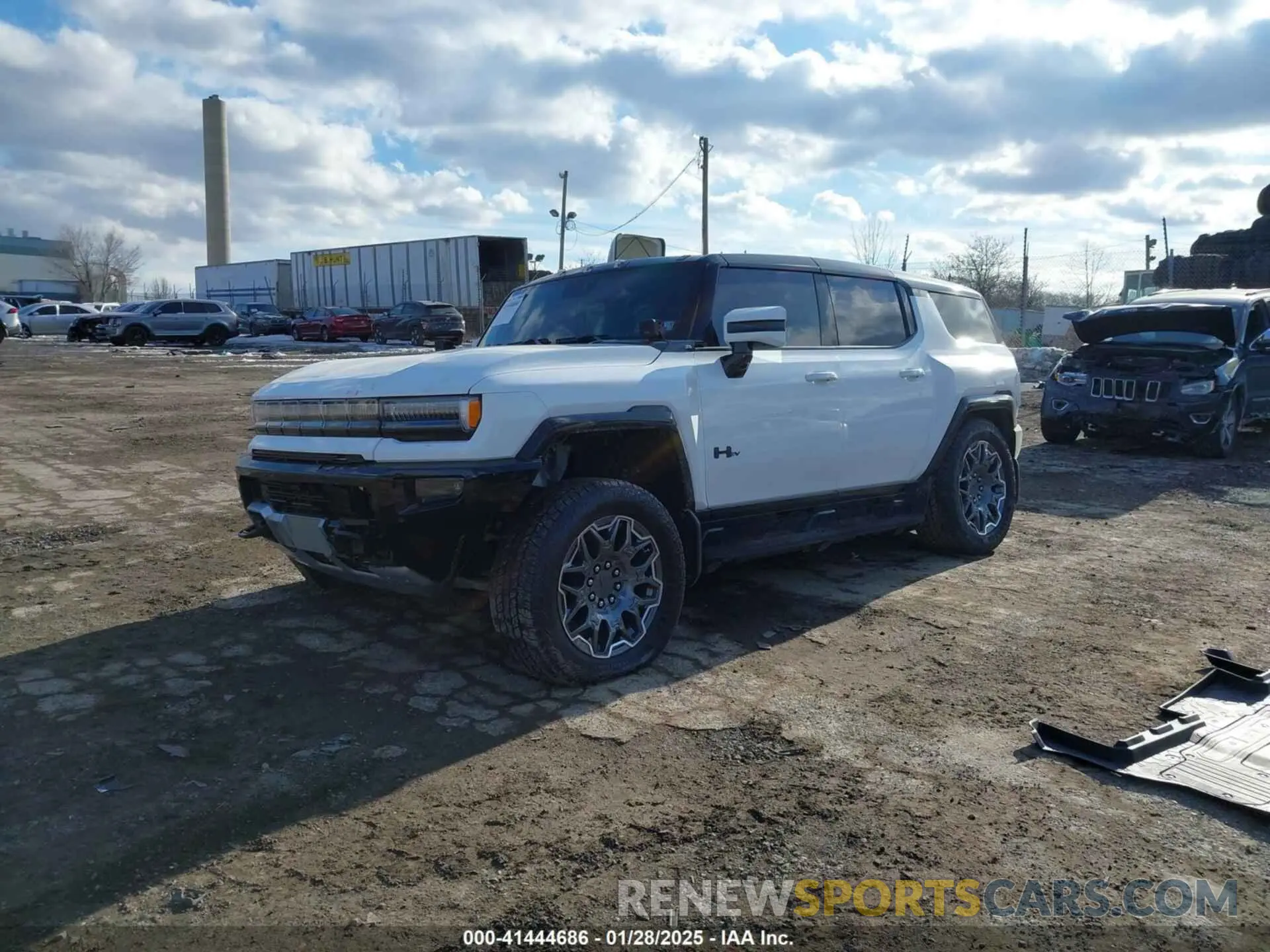 2 Photograph of a damaged car 1GKB0RDC4SU101284 GMC HUMMER EV SUV 2025