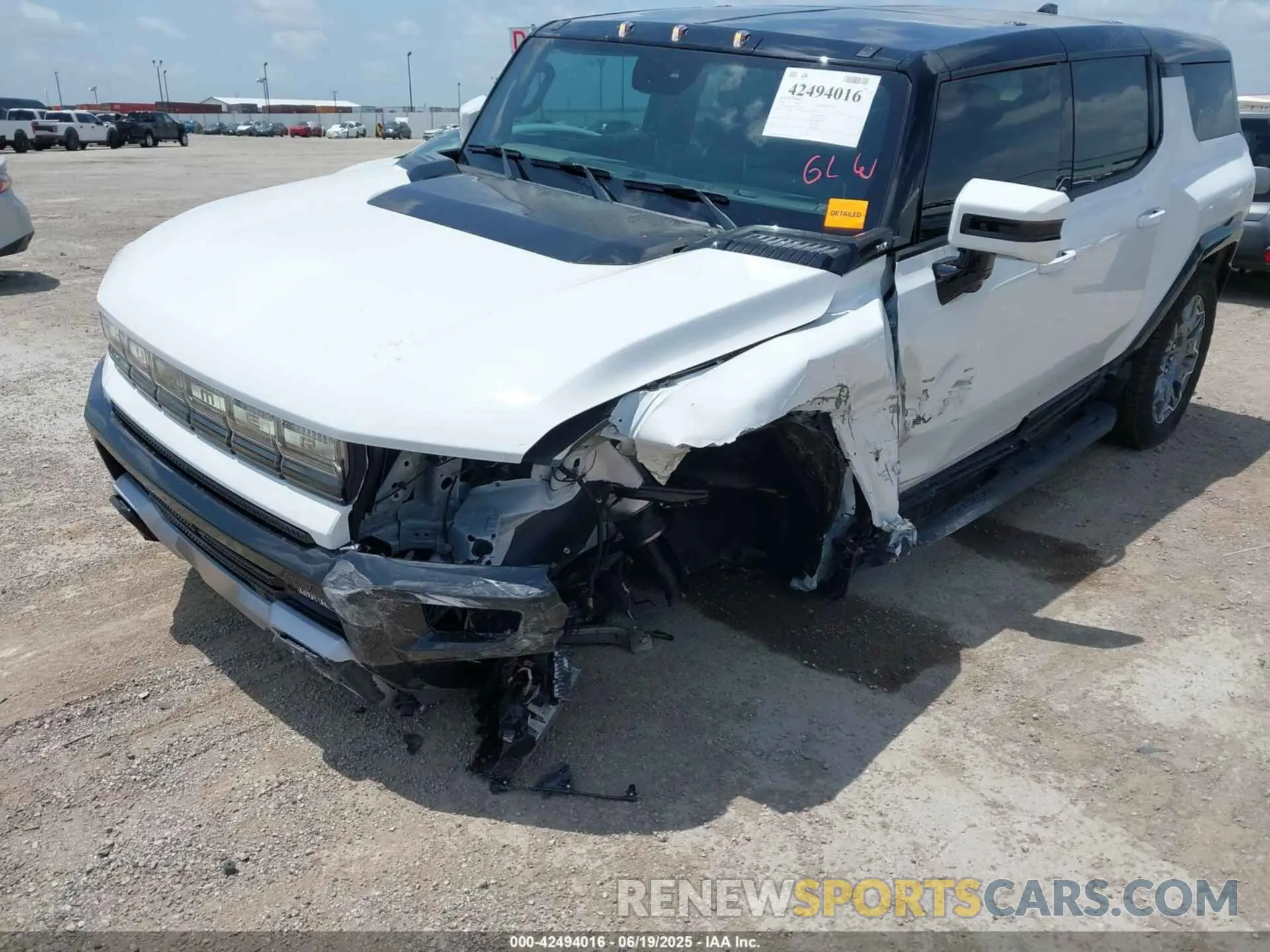 11 Photograph of a damaged car 1GKT0RDC0SU115946 GMC HUMMER EV SUV 2025