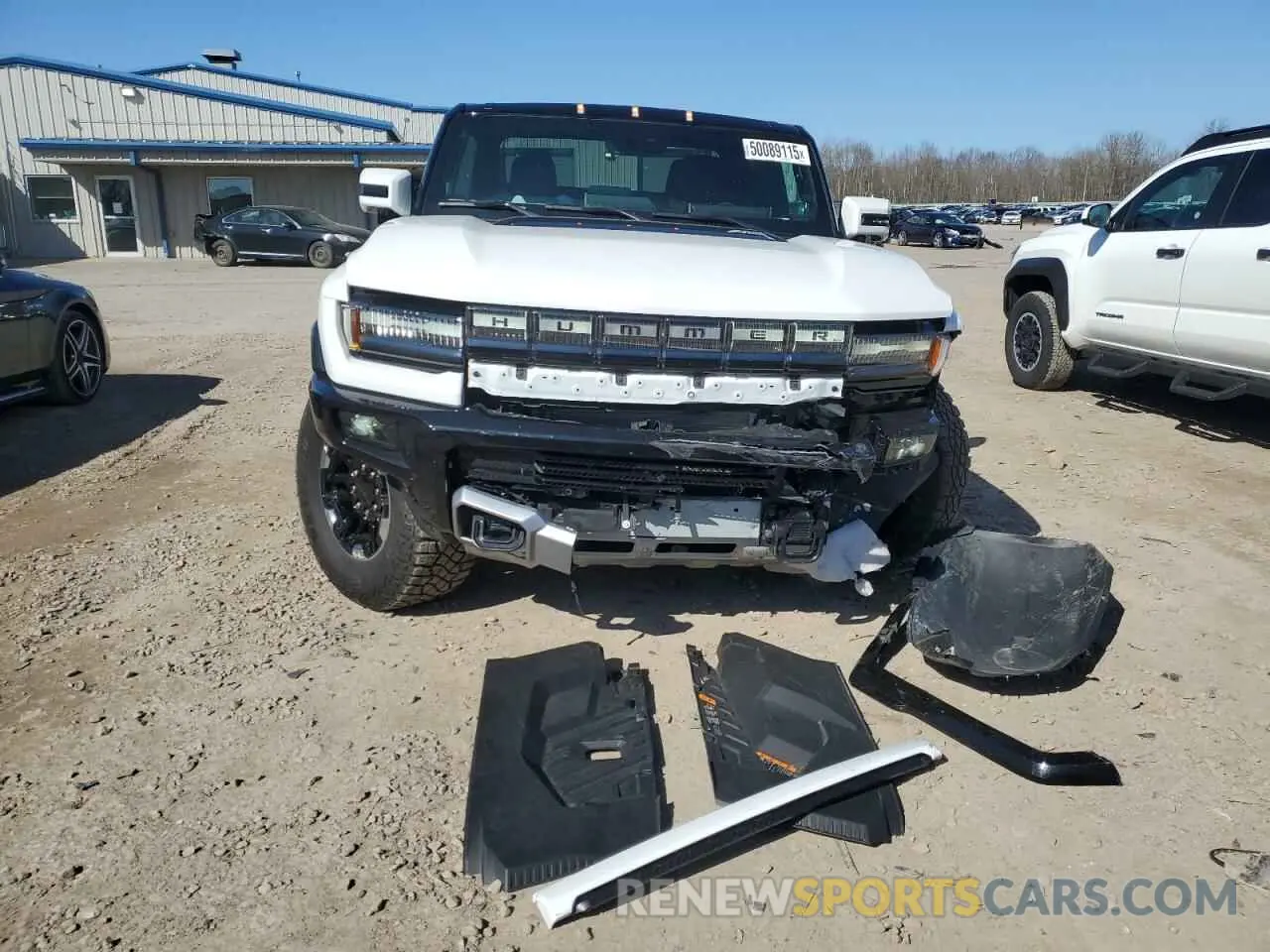 5 Photograph of a damaged car 1GT40FDAXNU100033 GMC HUMMER PIC 2022