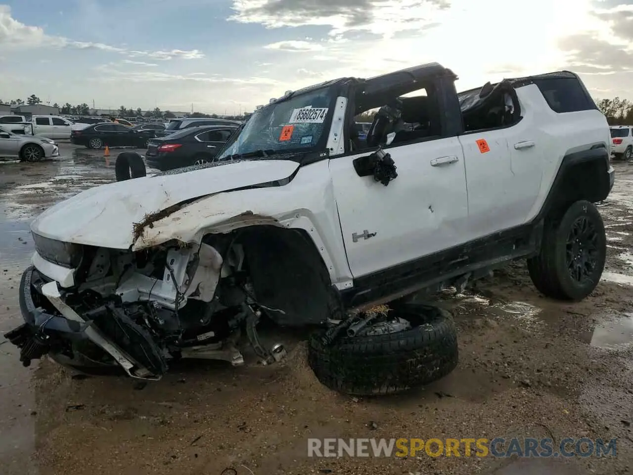 1 Photograph of a damaged car 1GKB0NDE5RU104280 GMC HUMMER SUV 2024