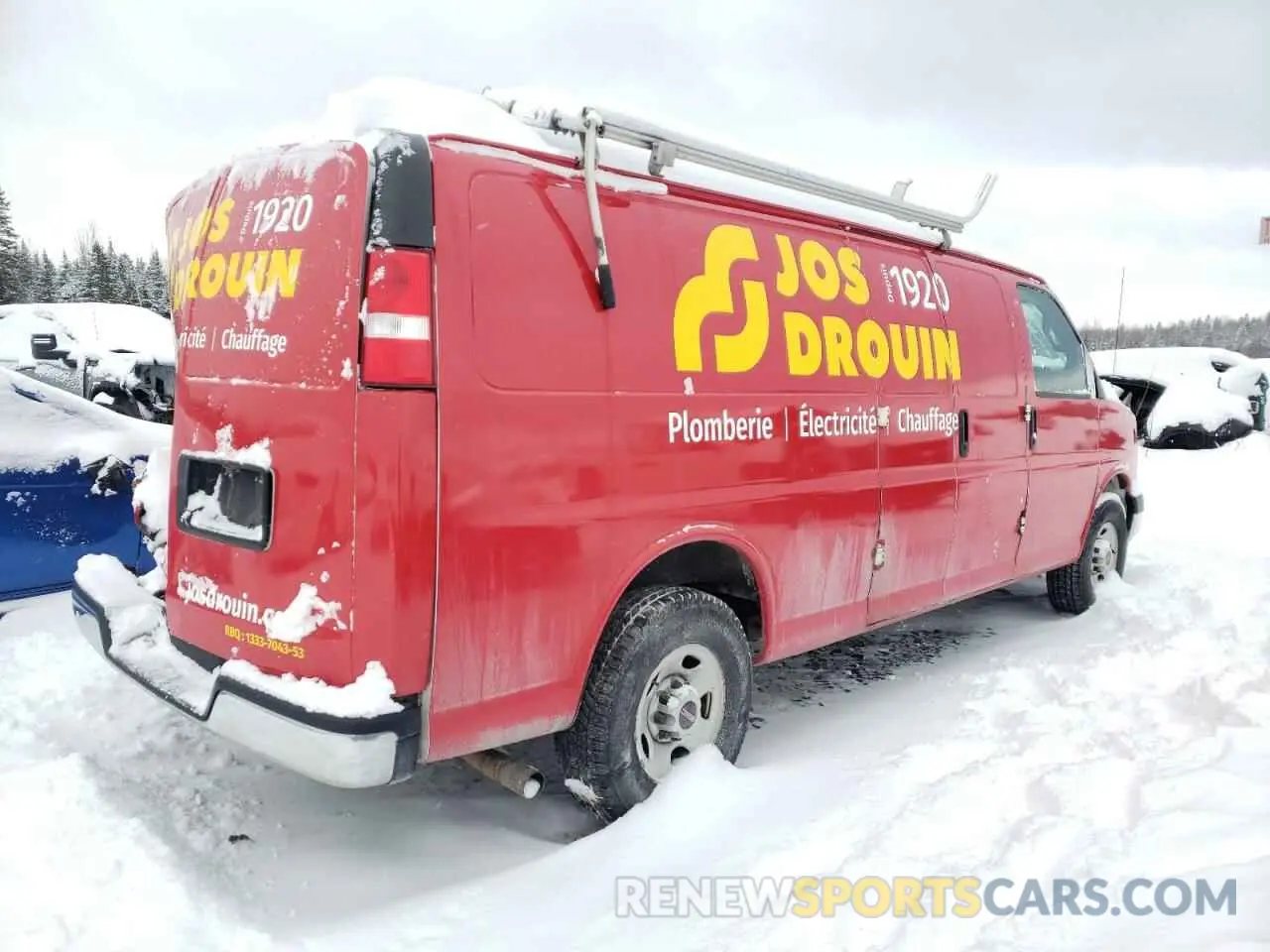 3 Photograph of a damaged car 1GTW7BFP0K1340395 GMC SAVANA 2019