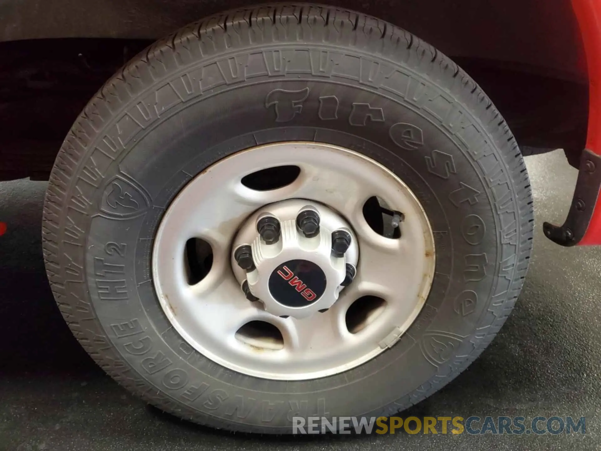 1 Photograph of a damaged car 1GTZ7GFP4K1336490 GMC SAVANA 2019