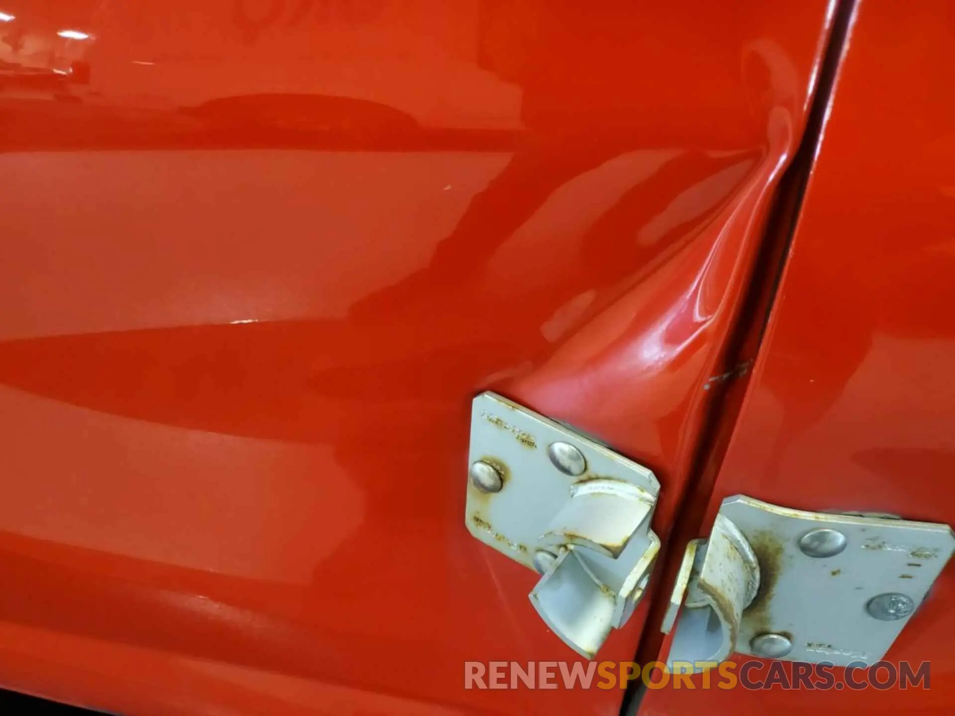 17 Photograph of a damaged car 1GTZ7GFP4K1336490 GMC SAVANA 2019