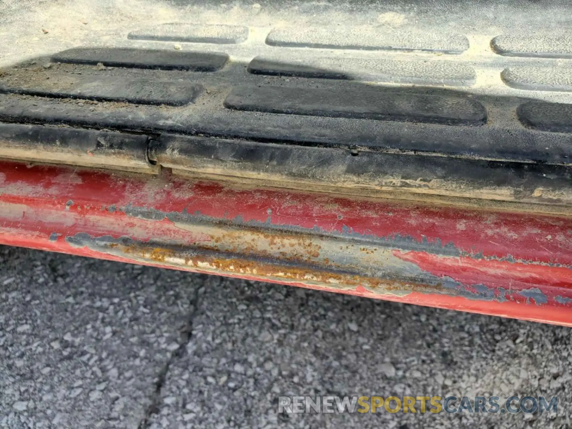 14 Photograph of a damaged car 1GTZ7GFP7K1335639 GMC SAVANA 2019