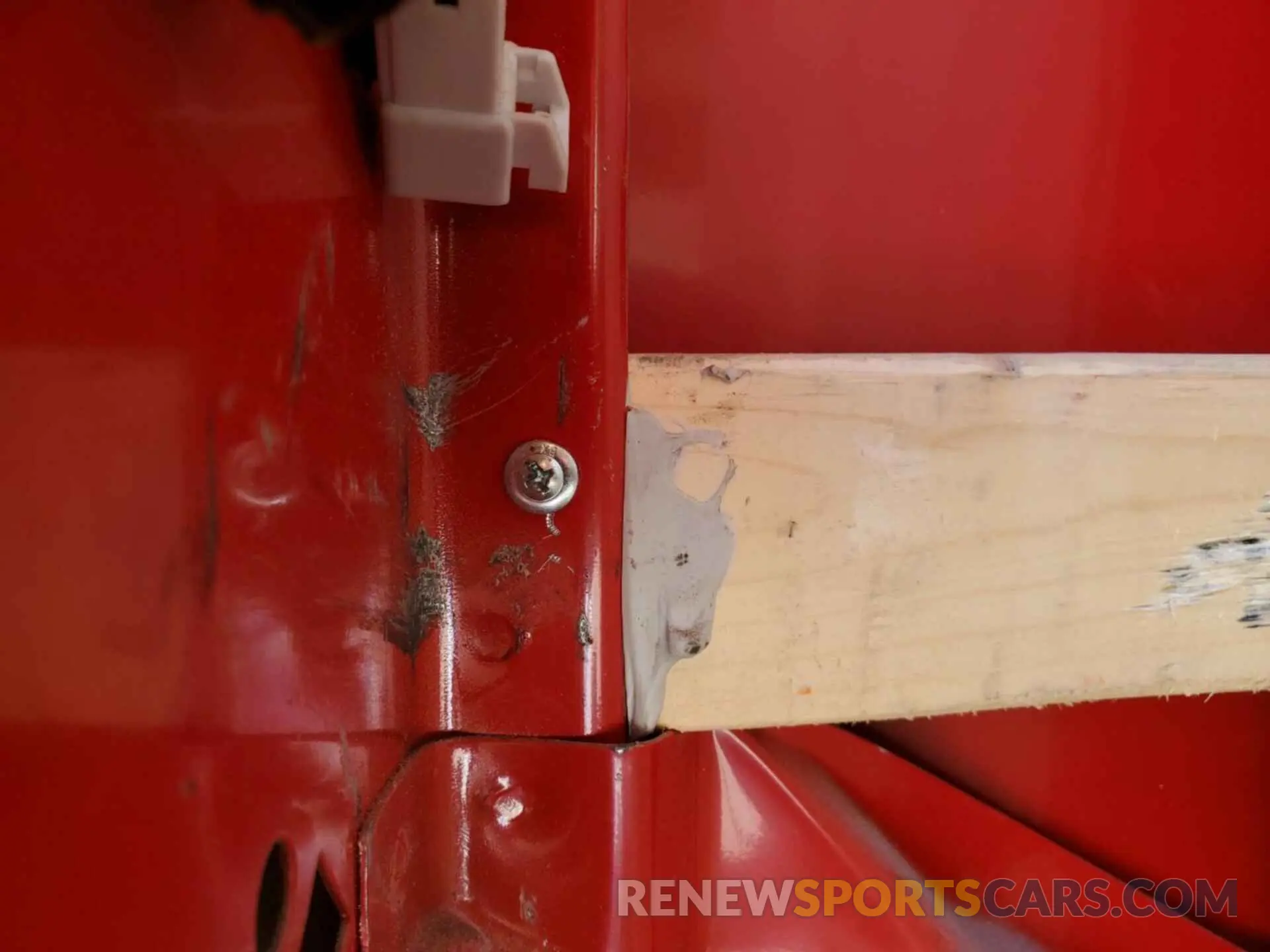 27 Photograph of a damaged car 1GTZ7GFP7K1335639 GMC SAVANA 2019