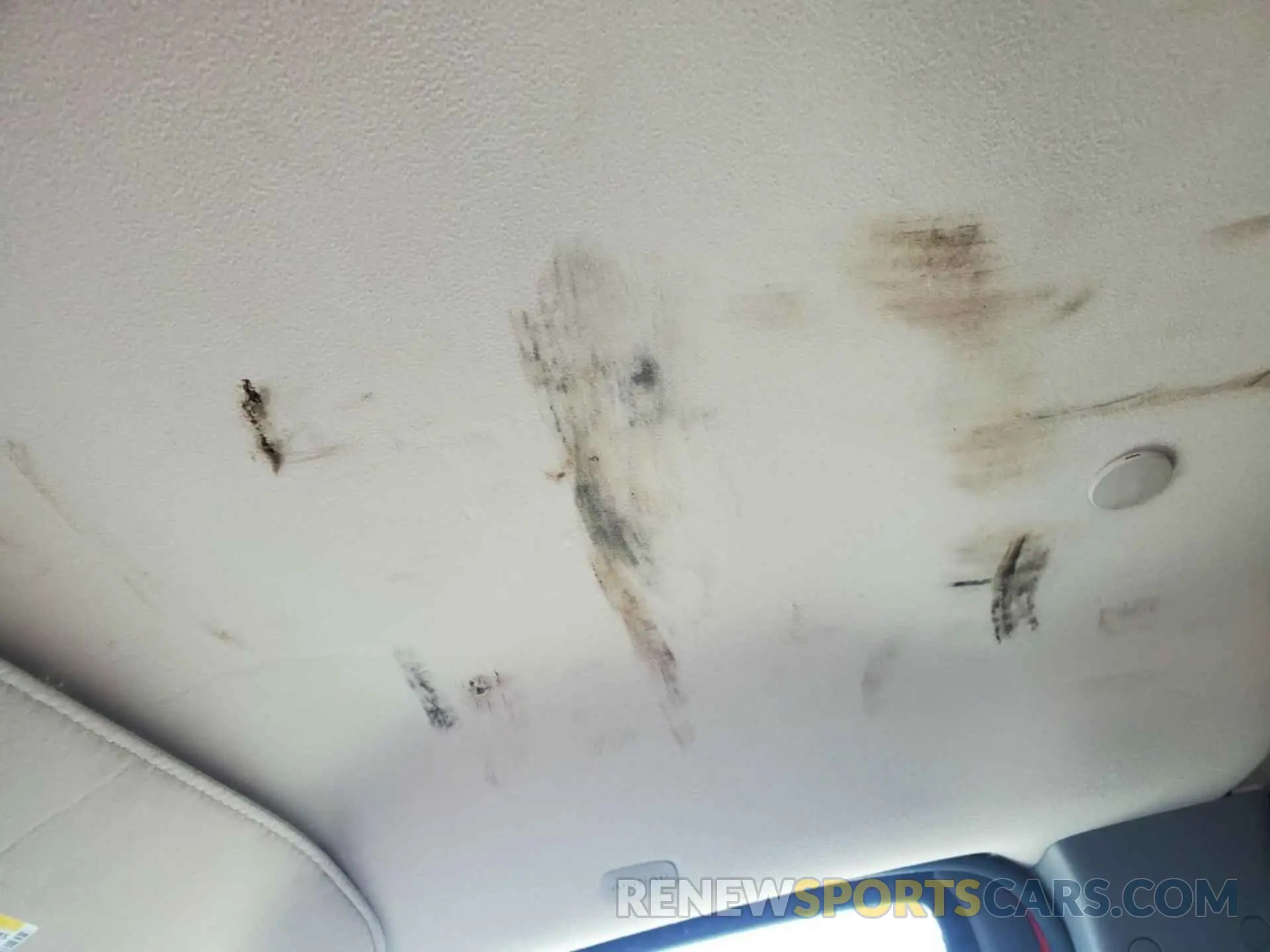 26 Photograph of a damaged car 1GTZ7GFP8K1336184 GMC SAVANA 2019