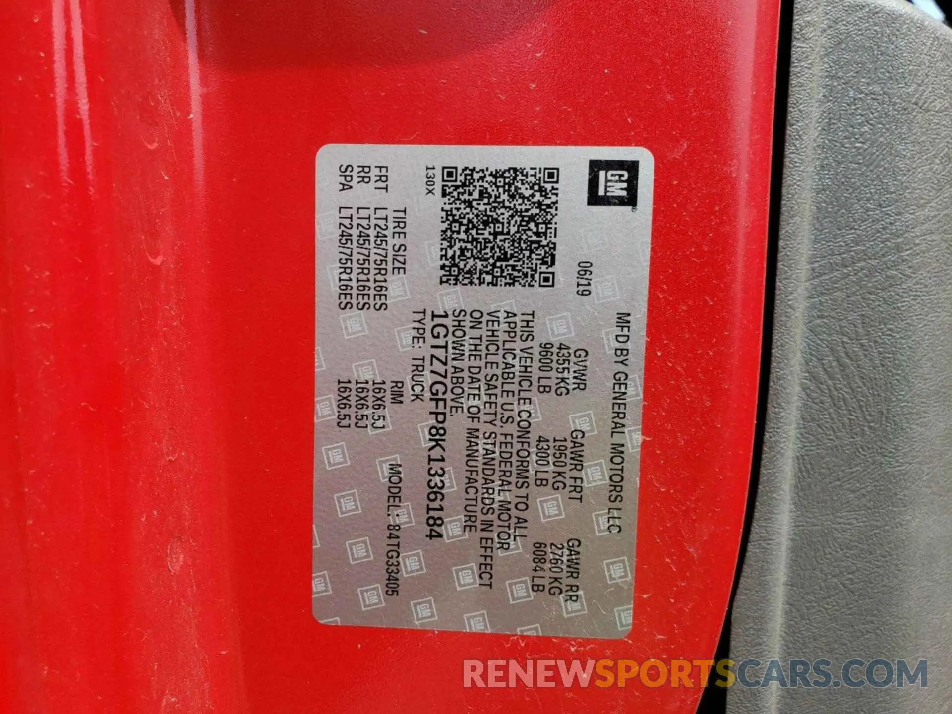 29 Photograph of a damaged car 1GTZ7GFP8K1336184 GMC SAVANA 2019