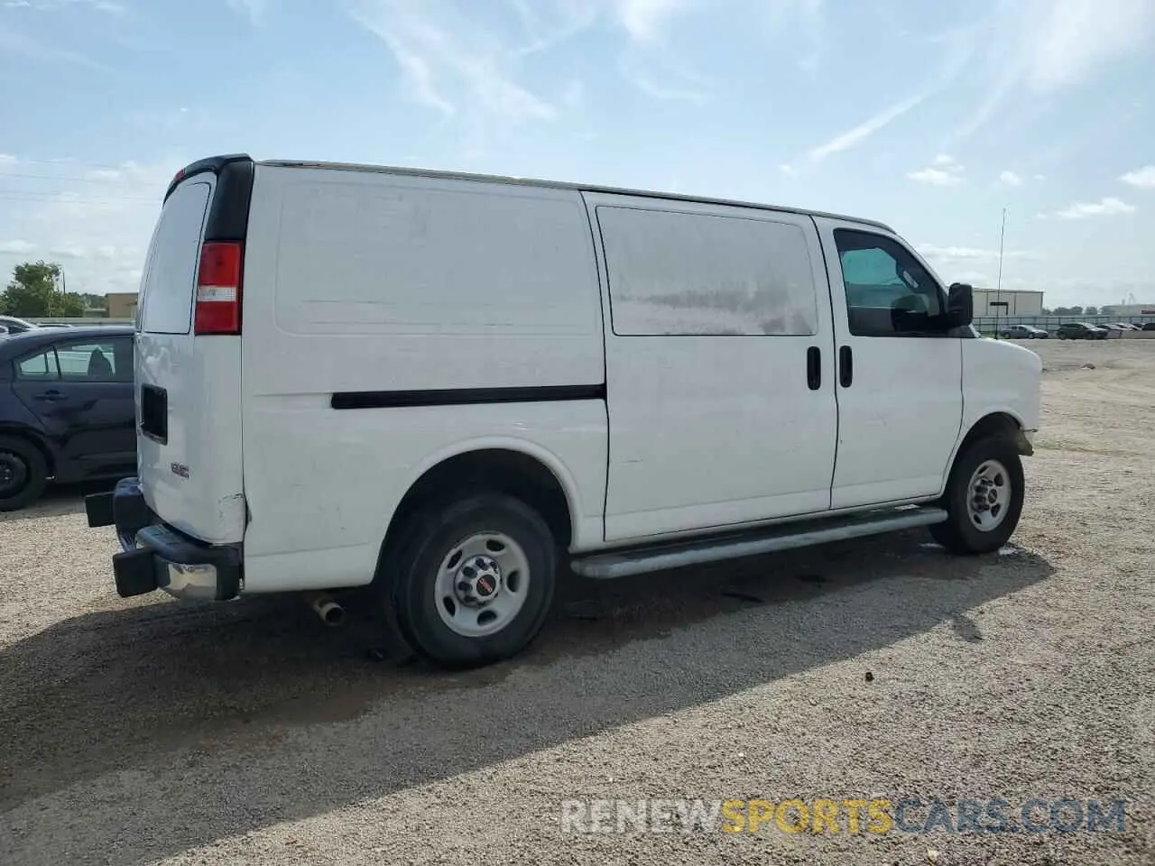 3 Photograph of a damaged car 1GTW7AFG8L1210215 GMC SAVANA 2020