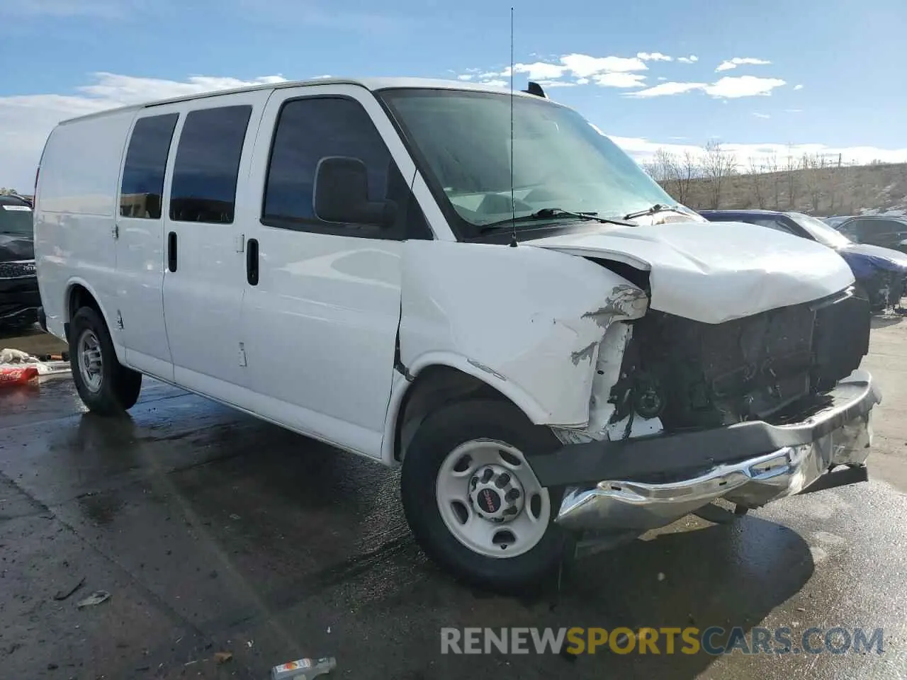 4 Photograph of a damaged car 1GTW7AFGXL1264289 GMC SAVANA 2020