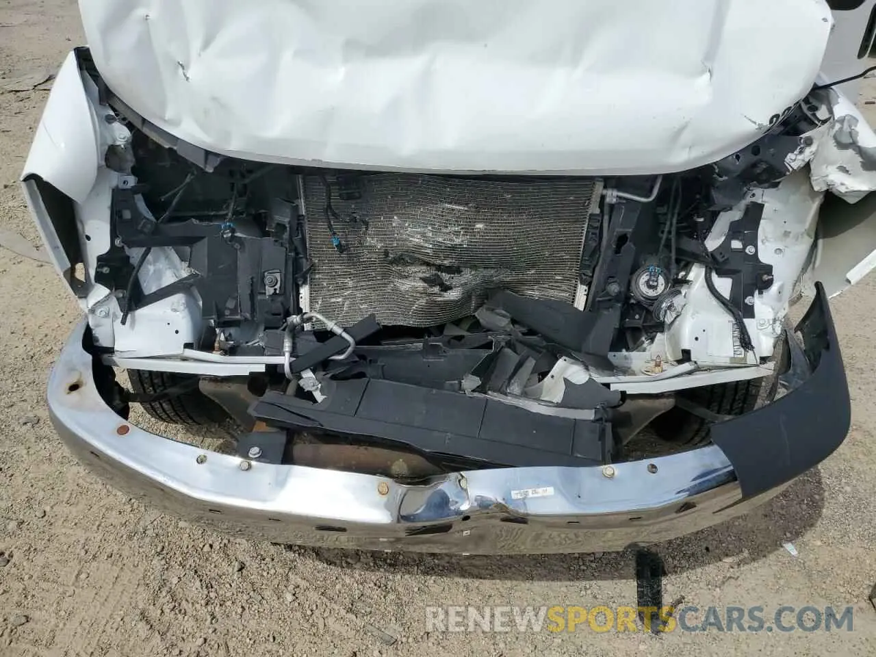 11 Photograph of a damaged car 1GTW7AF76M1181413 GMC SAVANA 2021