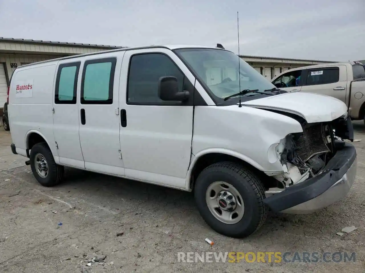 4 Photograph of a damaged car 1GTW7AF77M1244907 GMC SAVANA 2021