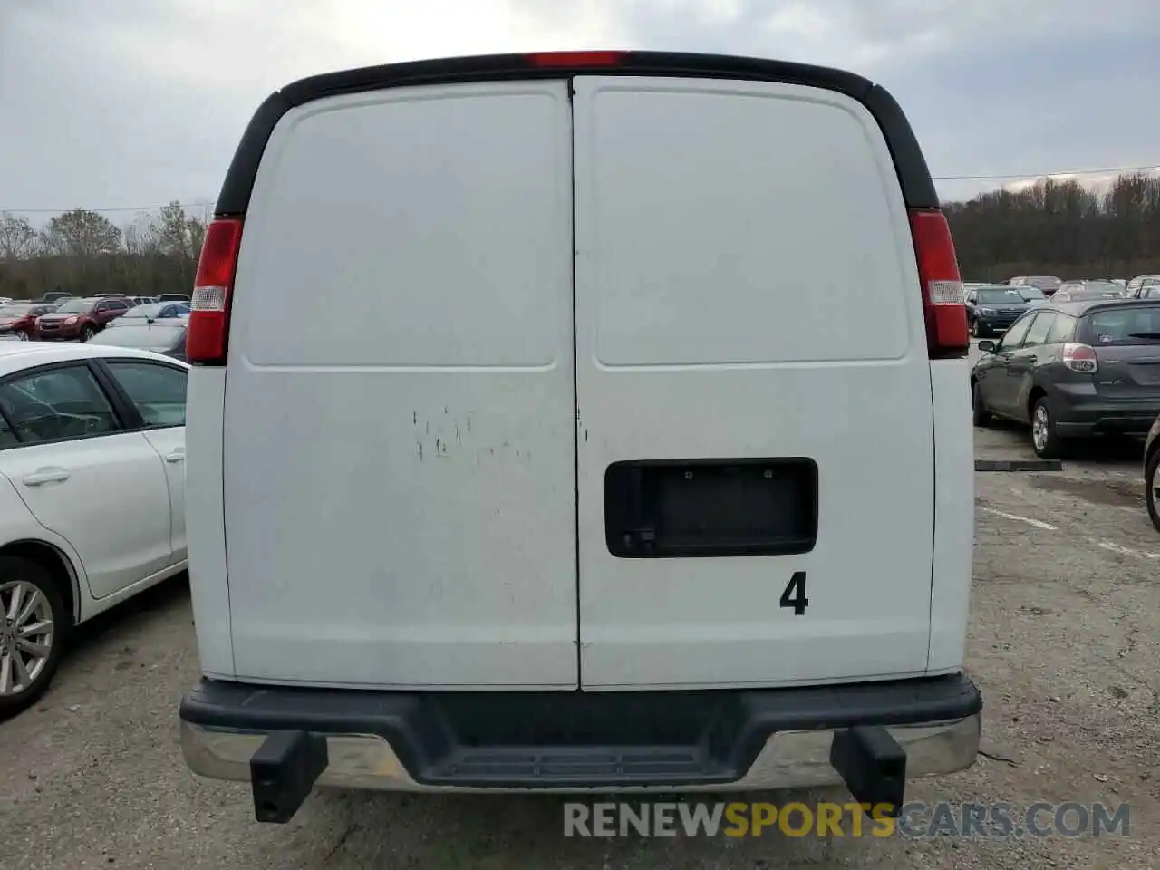 6 Photograph of a damaged car 1GTW7AF77M1244907 GMC SAVANA 2021