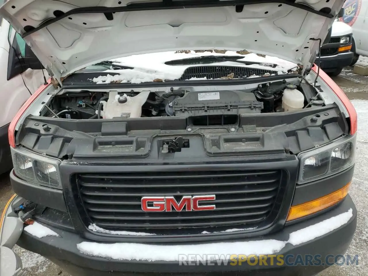 12 Photograph of a damaged car 1GTW7AFP6N1148400 GMC SAVANA 2022