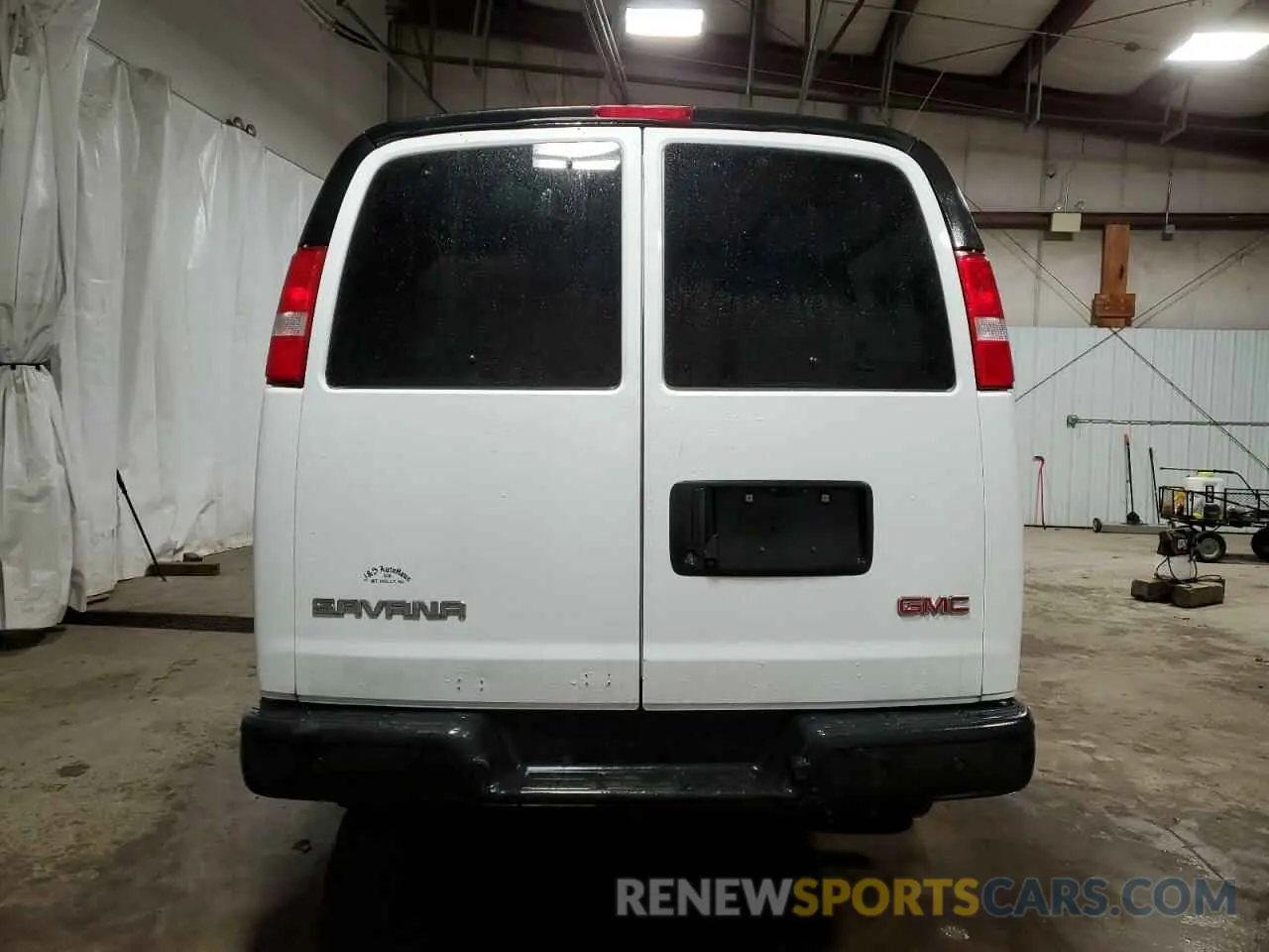 6 Photograph of a damaged car 1GTZ7GF79N1230444 GMC SAVANA 2022
