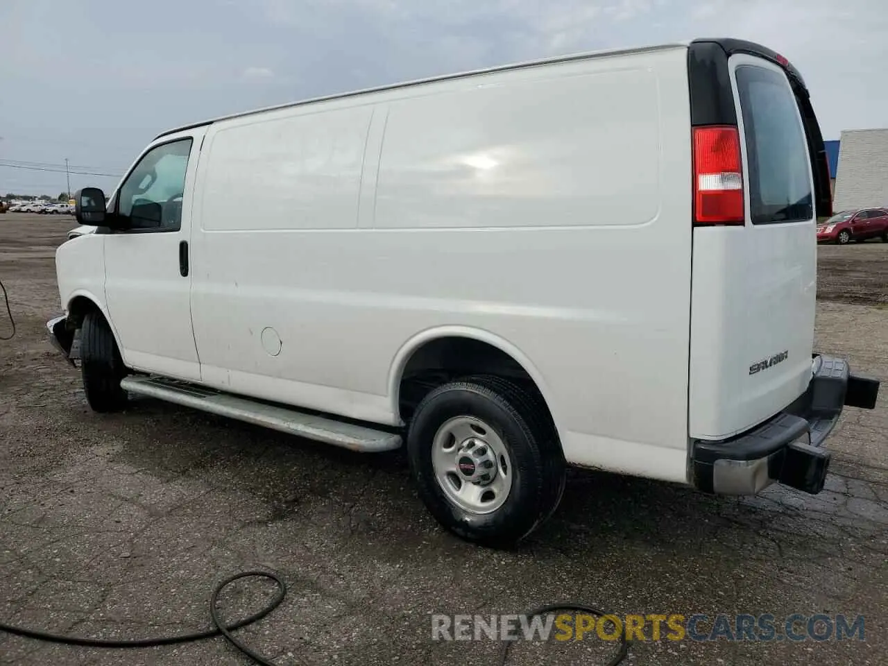 2 Photograph of a damaged car 1GTW7AFP8P1128118 GMC SAVANA 2023