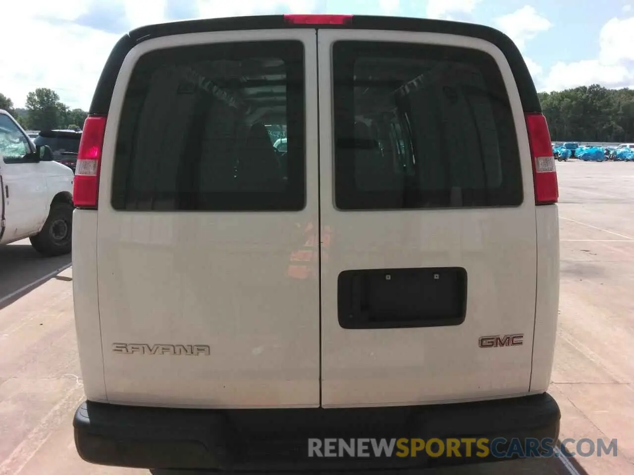 6 Photograph of a damaged car 1GTW7BFPXP1105624 GMC SAVANA 2023