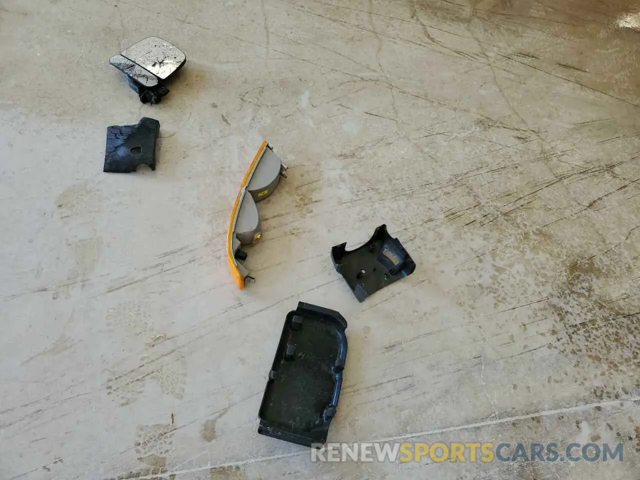 14 Photograph of a damaged car 1GTW7AFP7R1159900 GMC SAVANA 2024