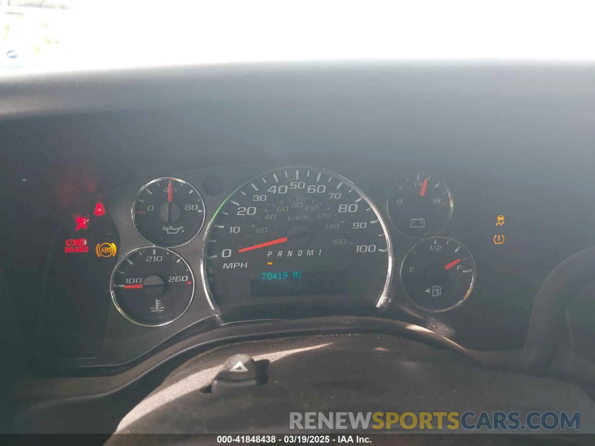 7 Photograph of a damaged car 1GTW7AFG4K1269843 GMC SAVANA 2500 2019