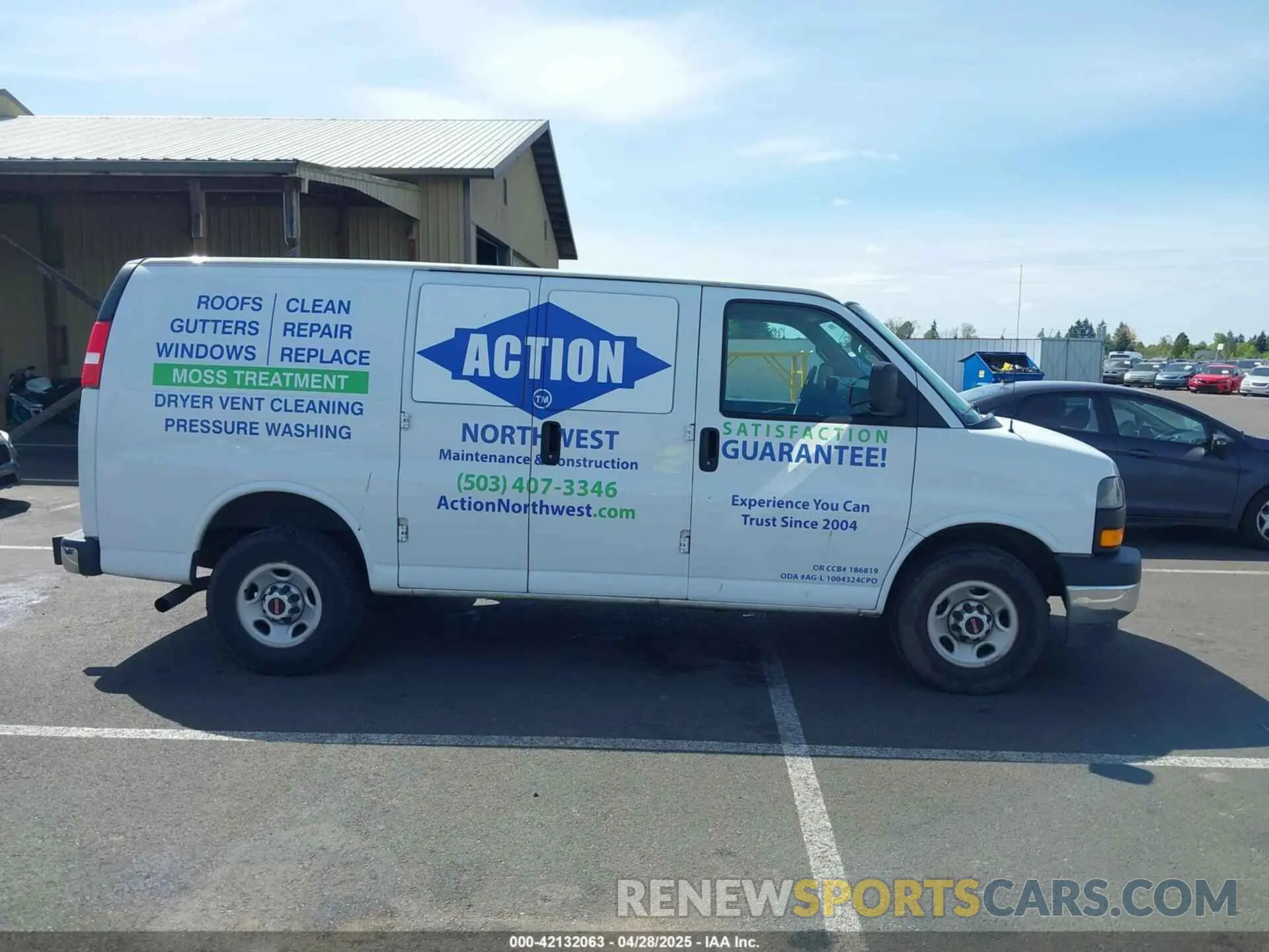 13 Photograph of a damaged car 1GTW7AFG4K1347442 GMC SAVANA 2500 2019