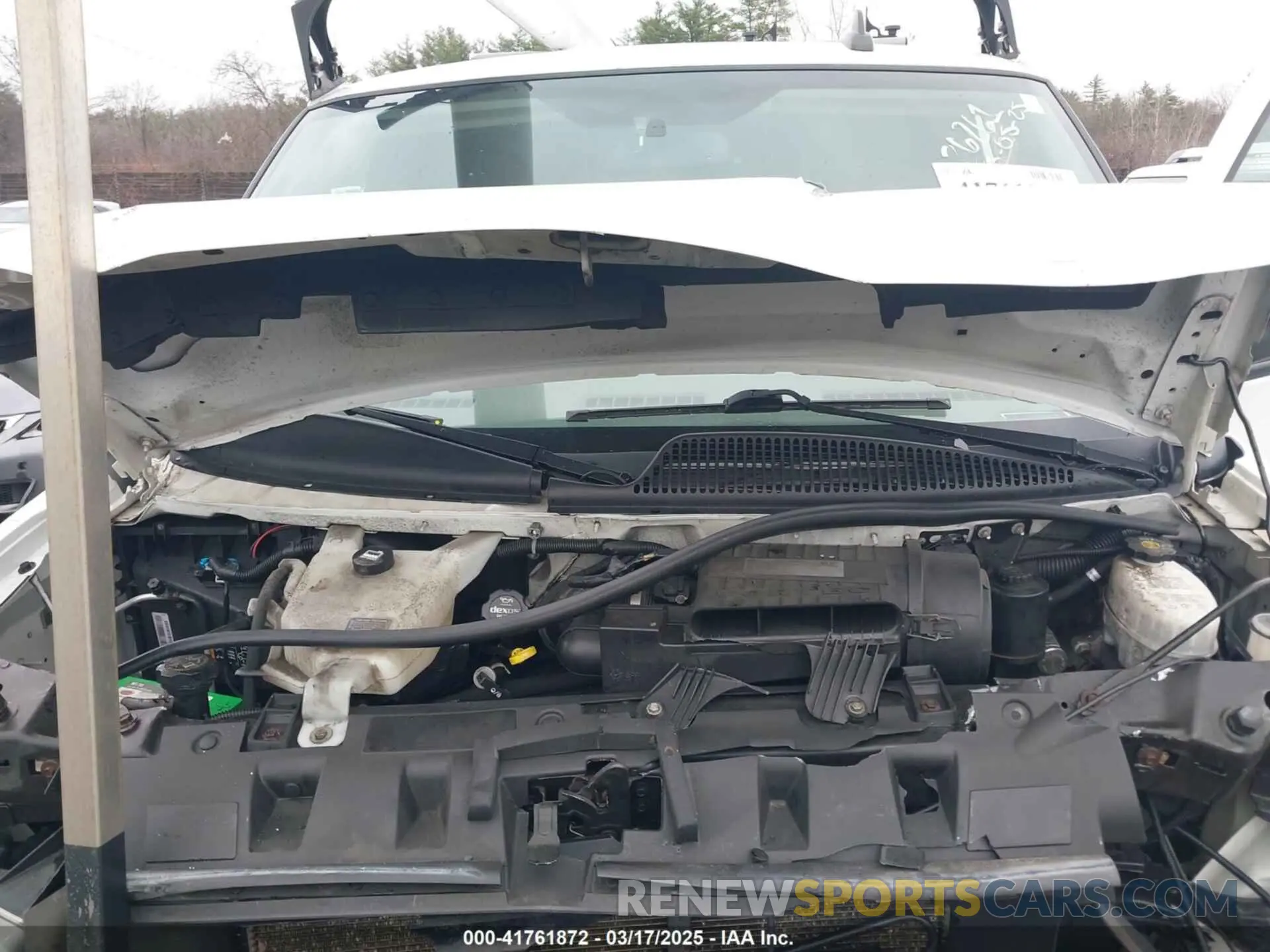 10 Photograph of a damaged car 1GTW7AFG9K1154896 GMC SAVANA 2500 2019