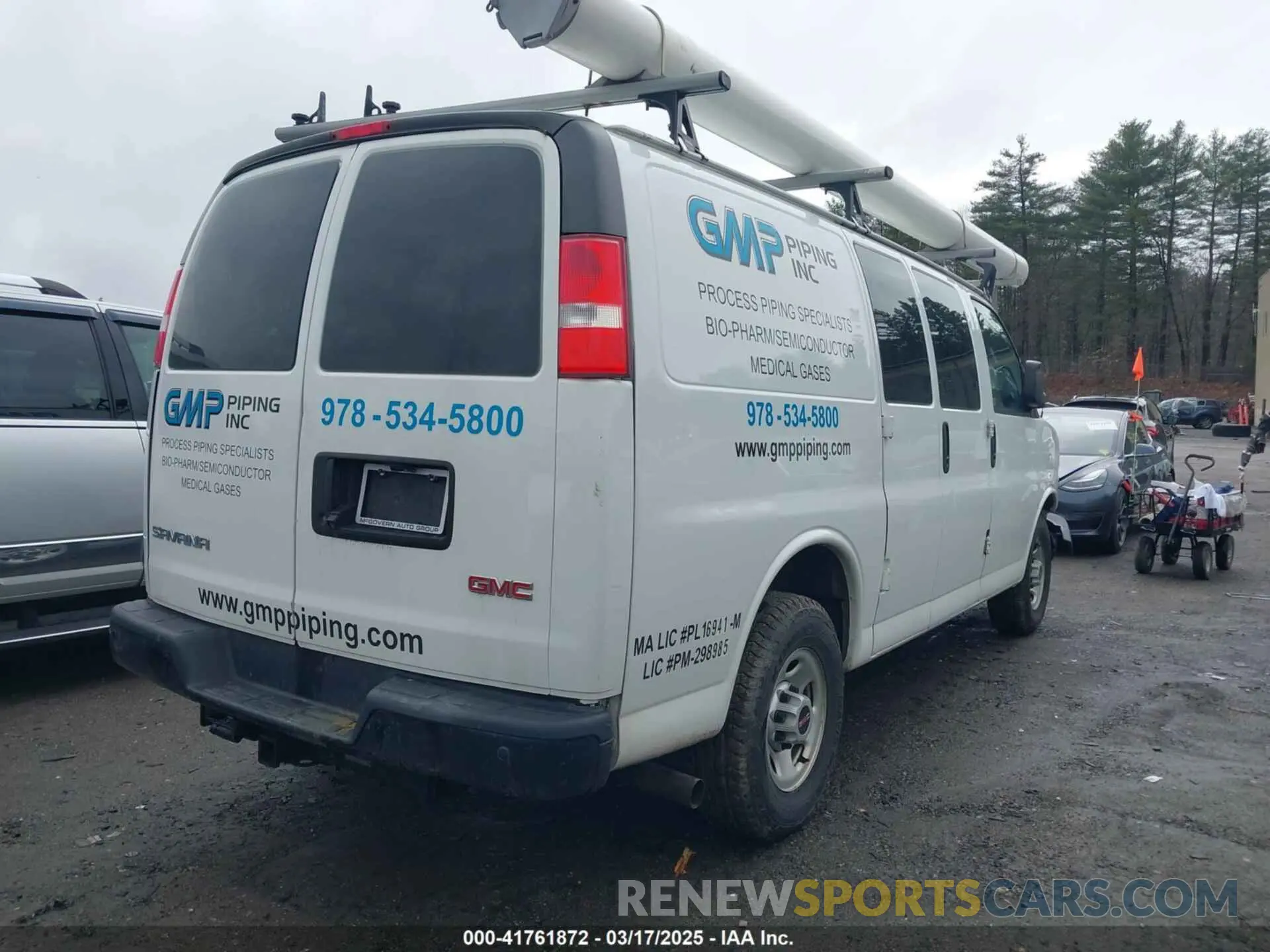 4 Photograph of a damaged car 1GTW7AFG9K1154896 GMC SAVANA 2500 2019