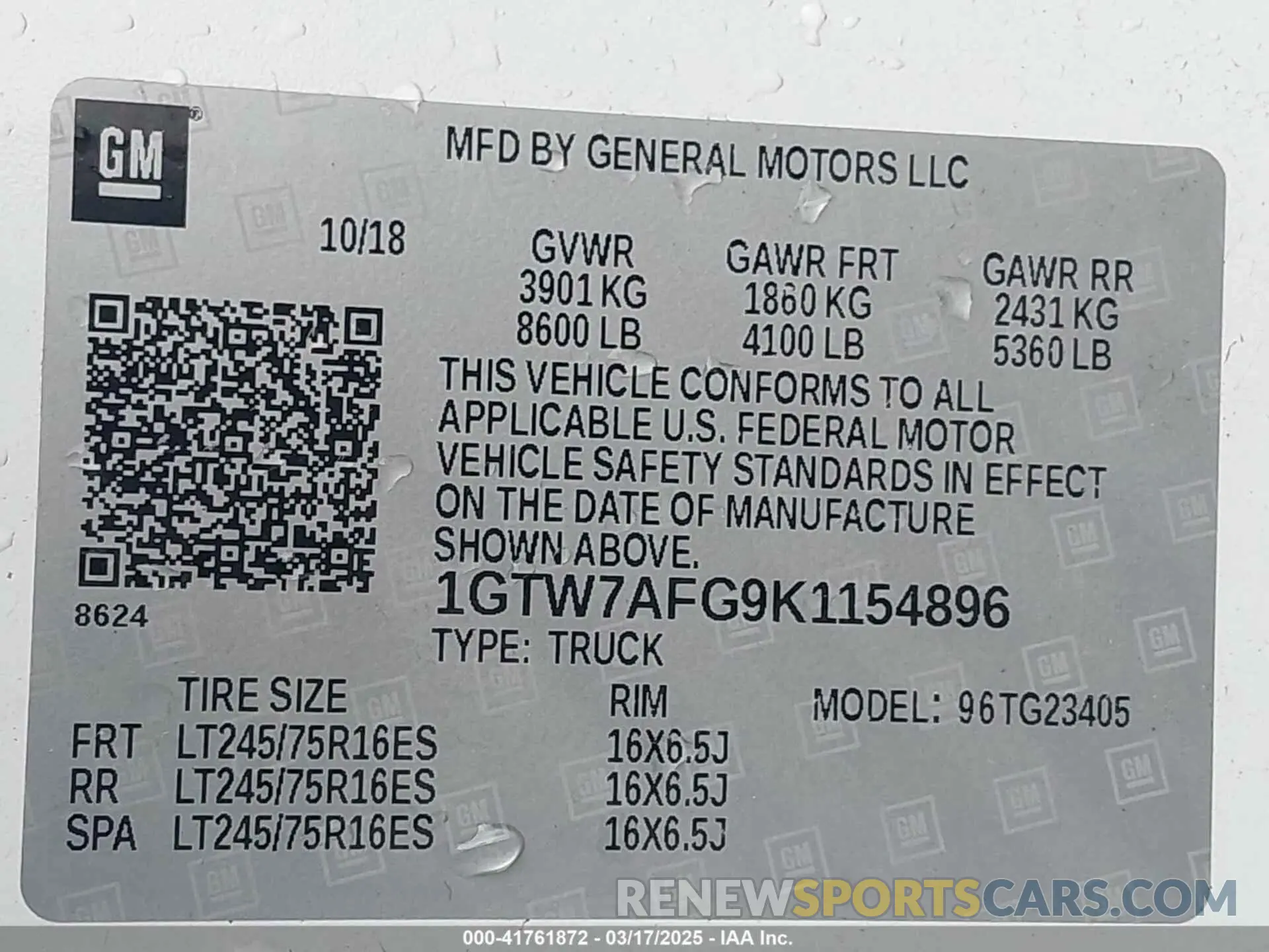 9 Photograph of a damaged car 1GTW7AFG9K1154896 GMC SAVANA 2500 2019