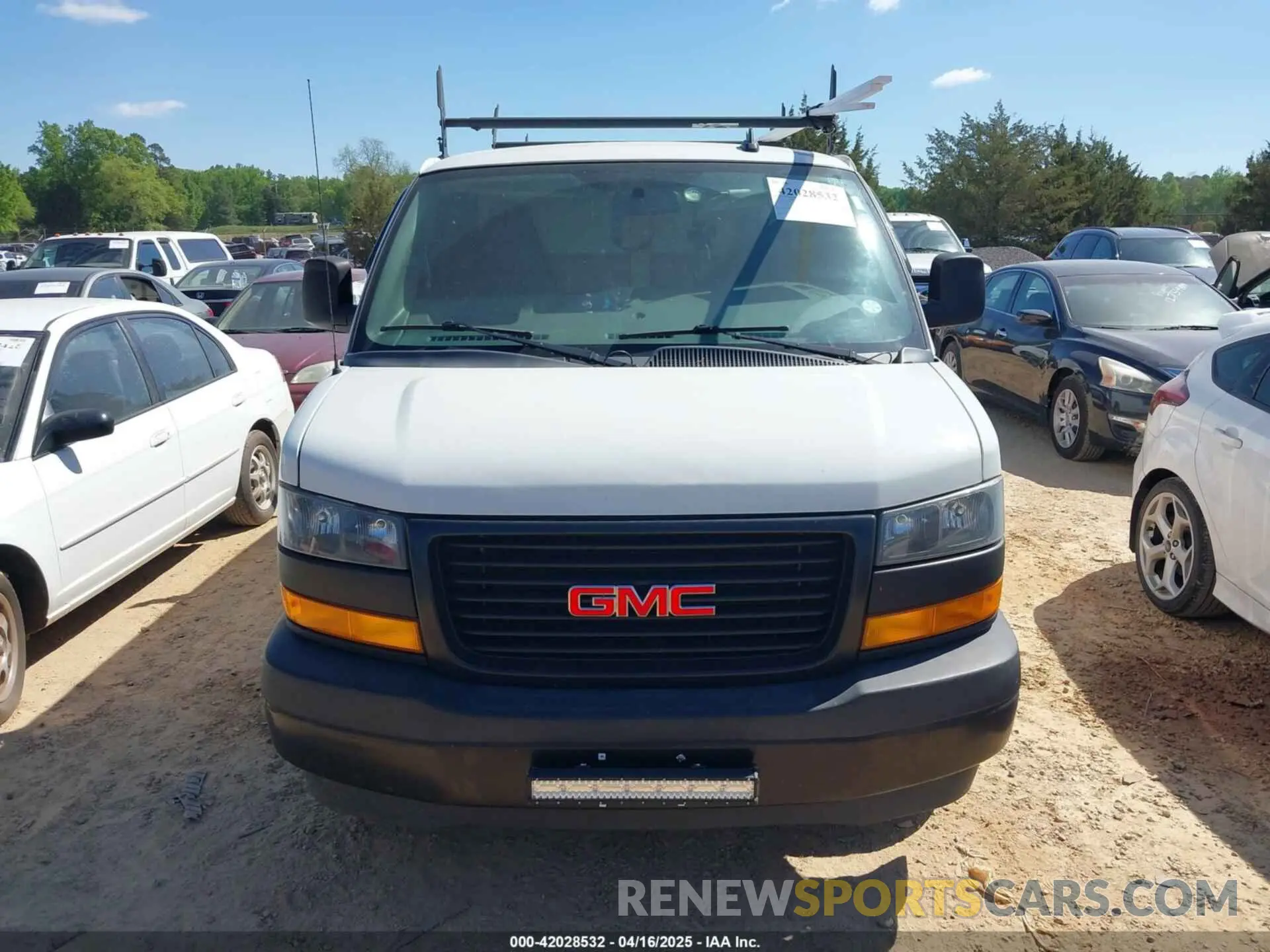 12 Photograph of a damaged car 1GTW7AFP6K1250968 GMC SAVANA 2500 2019