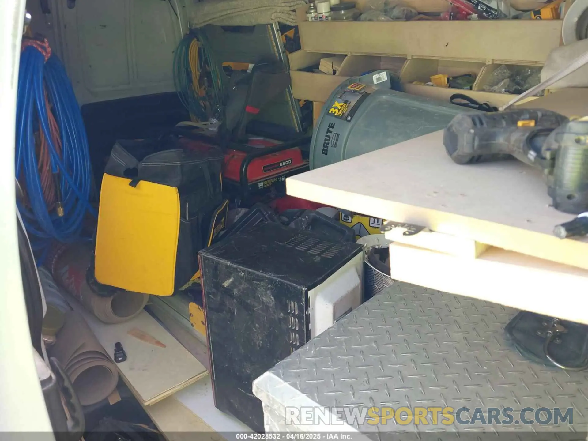 8 Photograph of a damaged car 1GTW7AFP6K1250968 GMC SAVANA 2500 2019